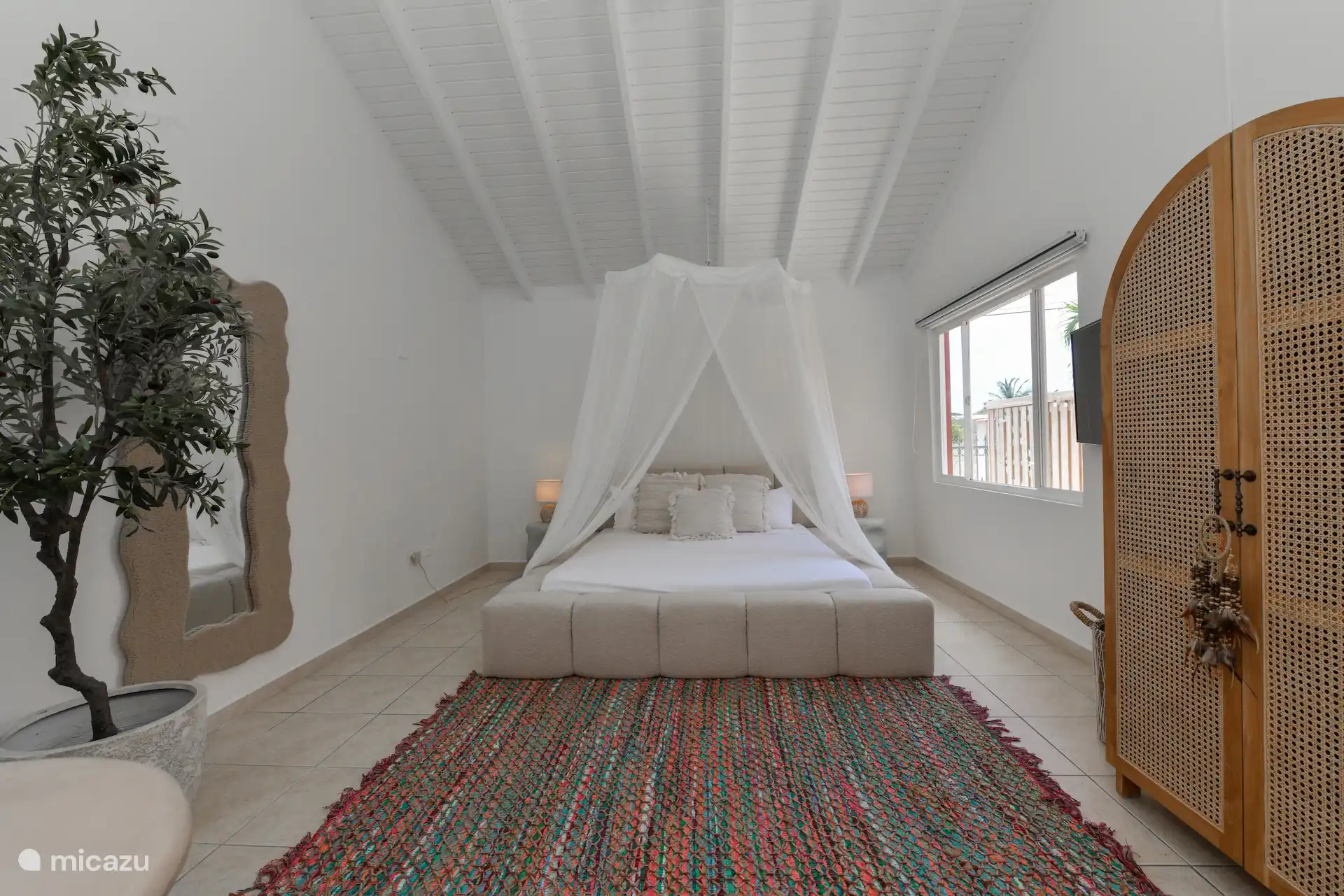 studio huren in Aruba, Noord, Tanki Leendert – Moderna Studio Palm aan het zwembad