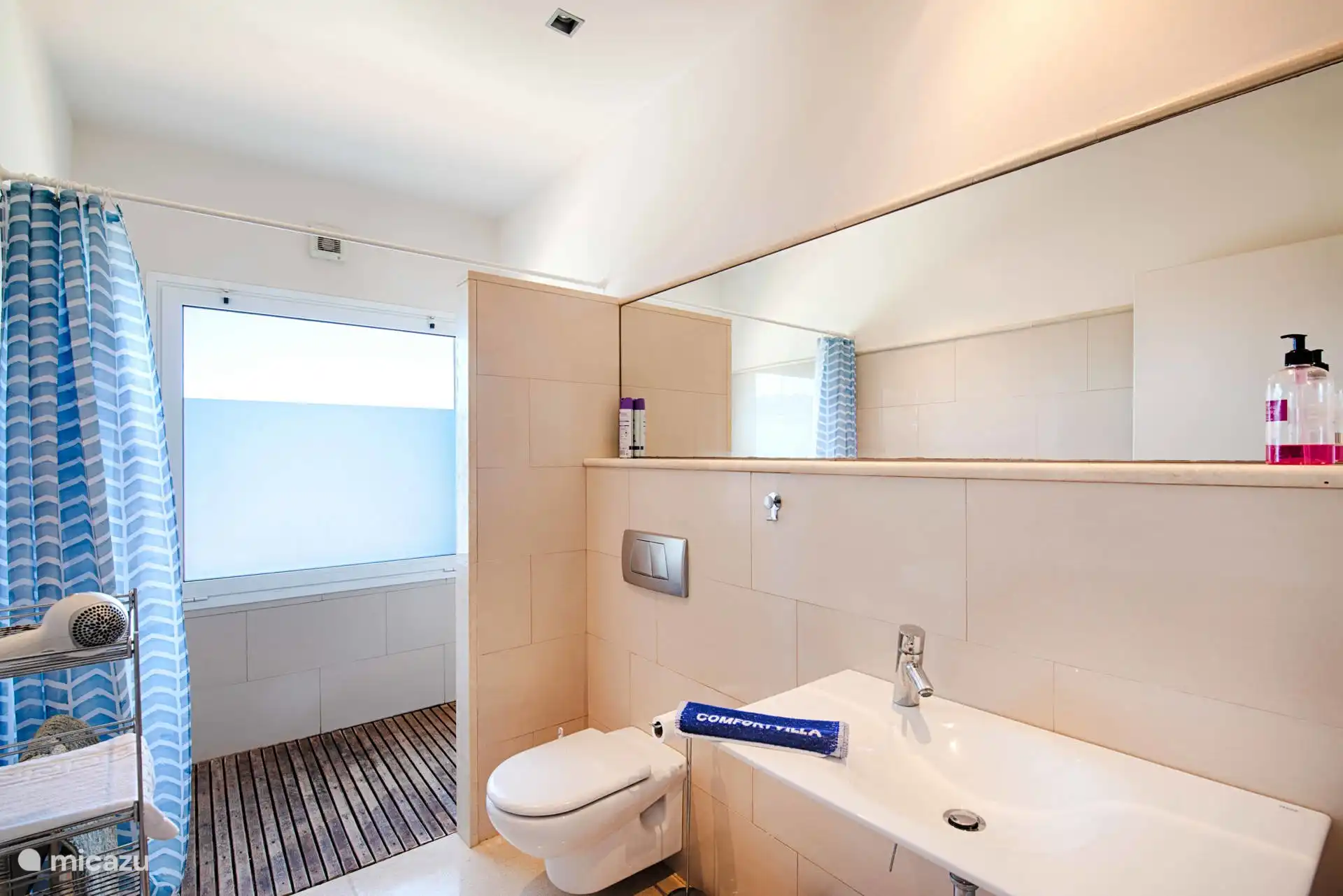Apartamento con baño