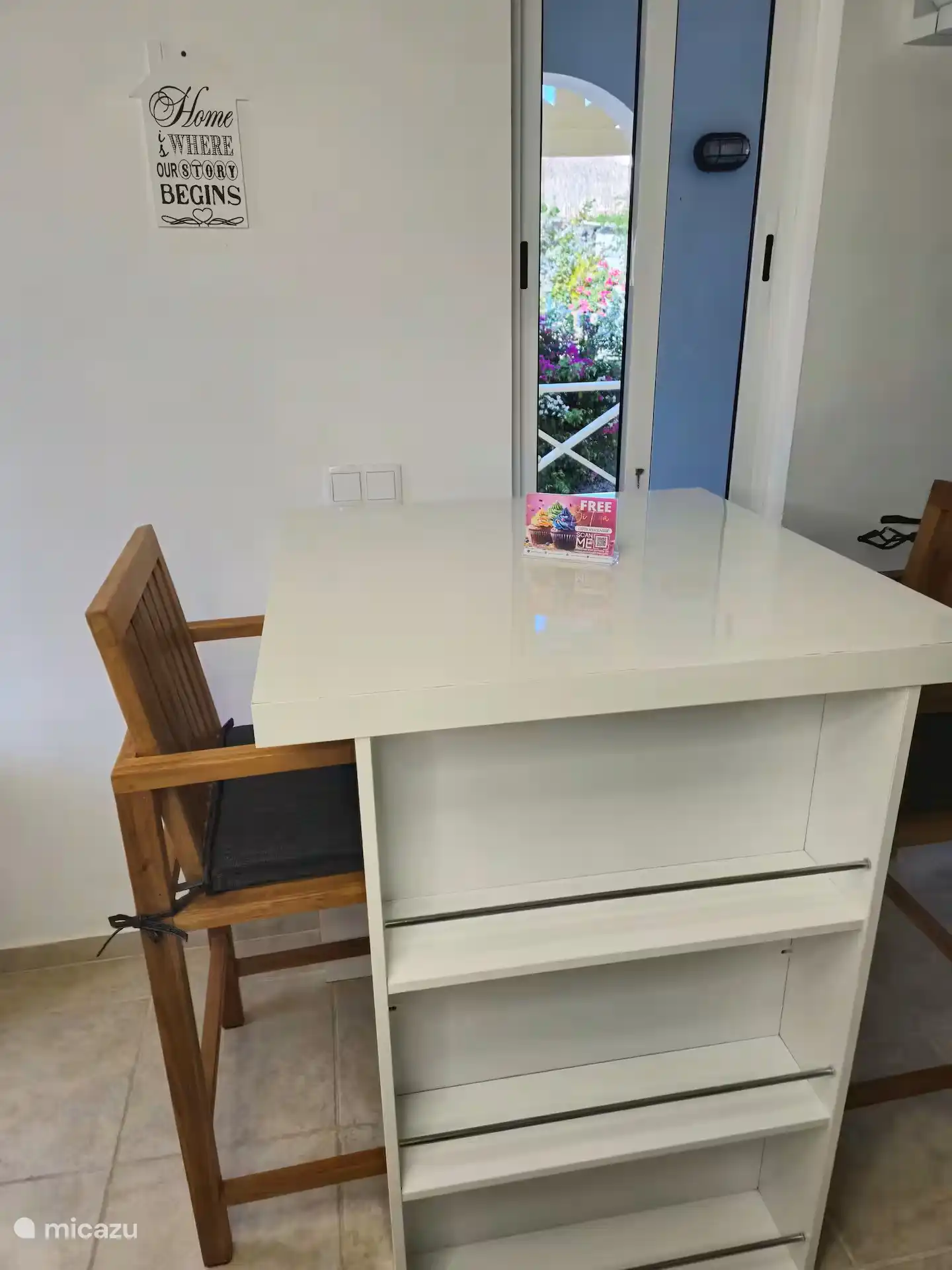 Kitchen table