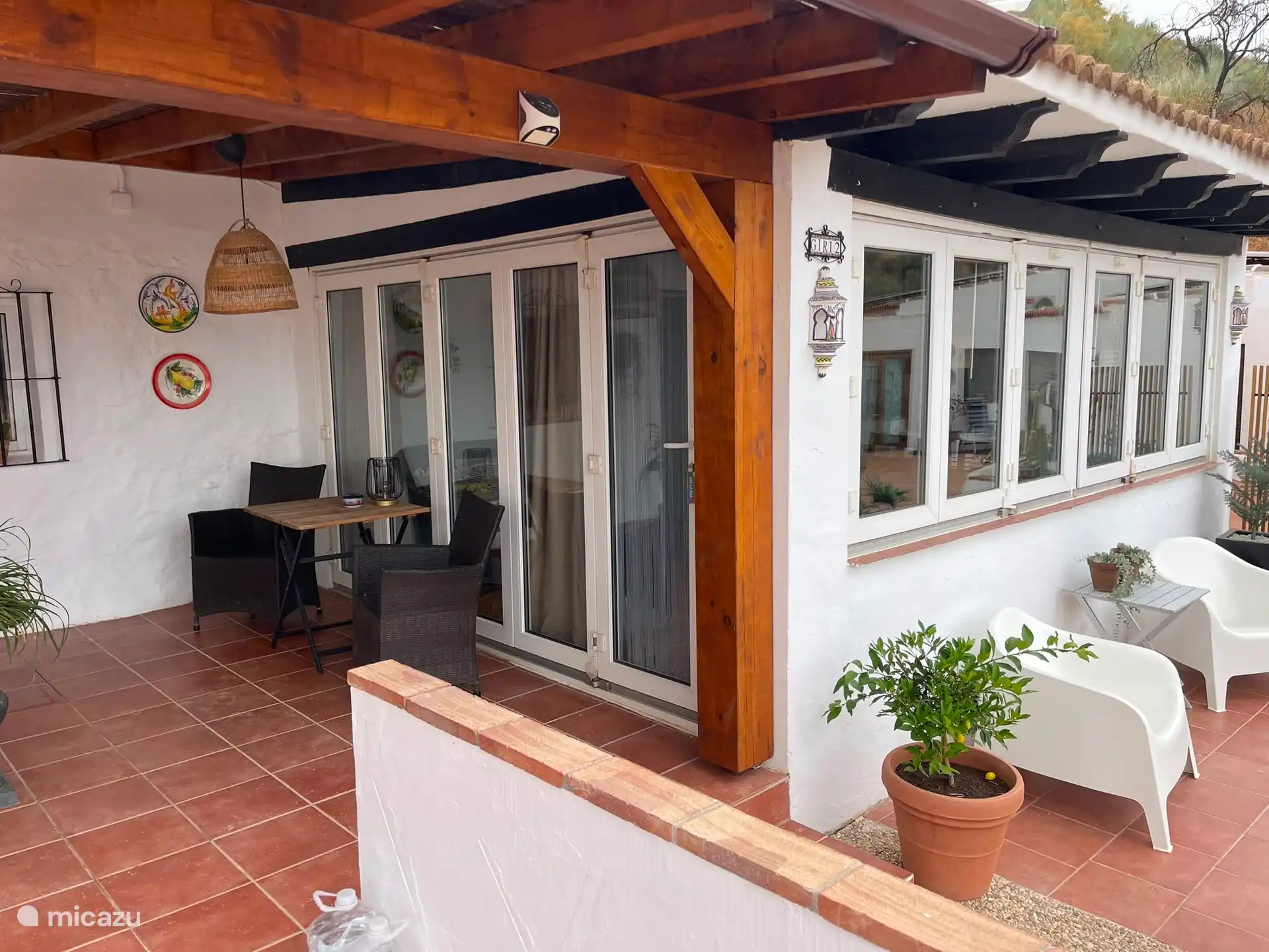 Studio deux places en terrasse