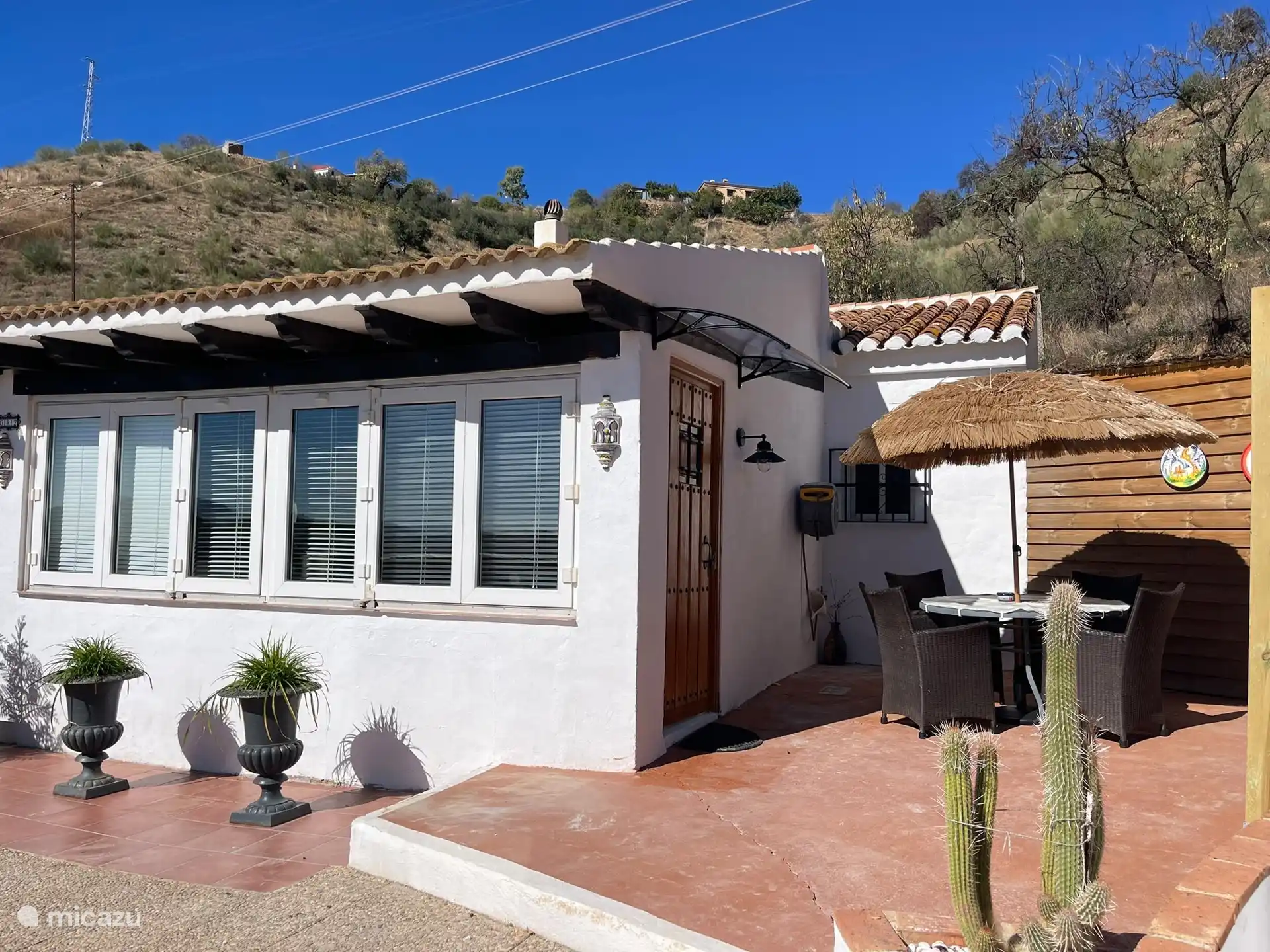 Studio with private entrance and private terrace