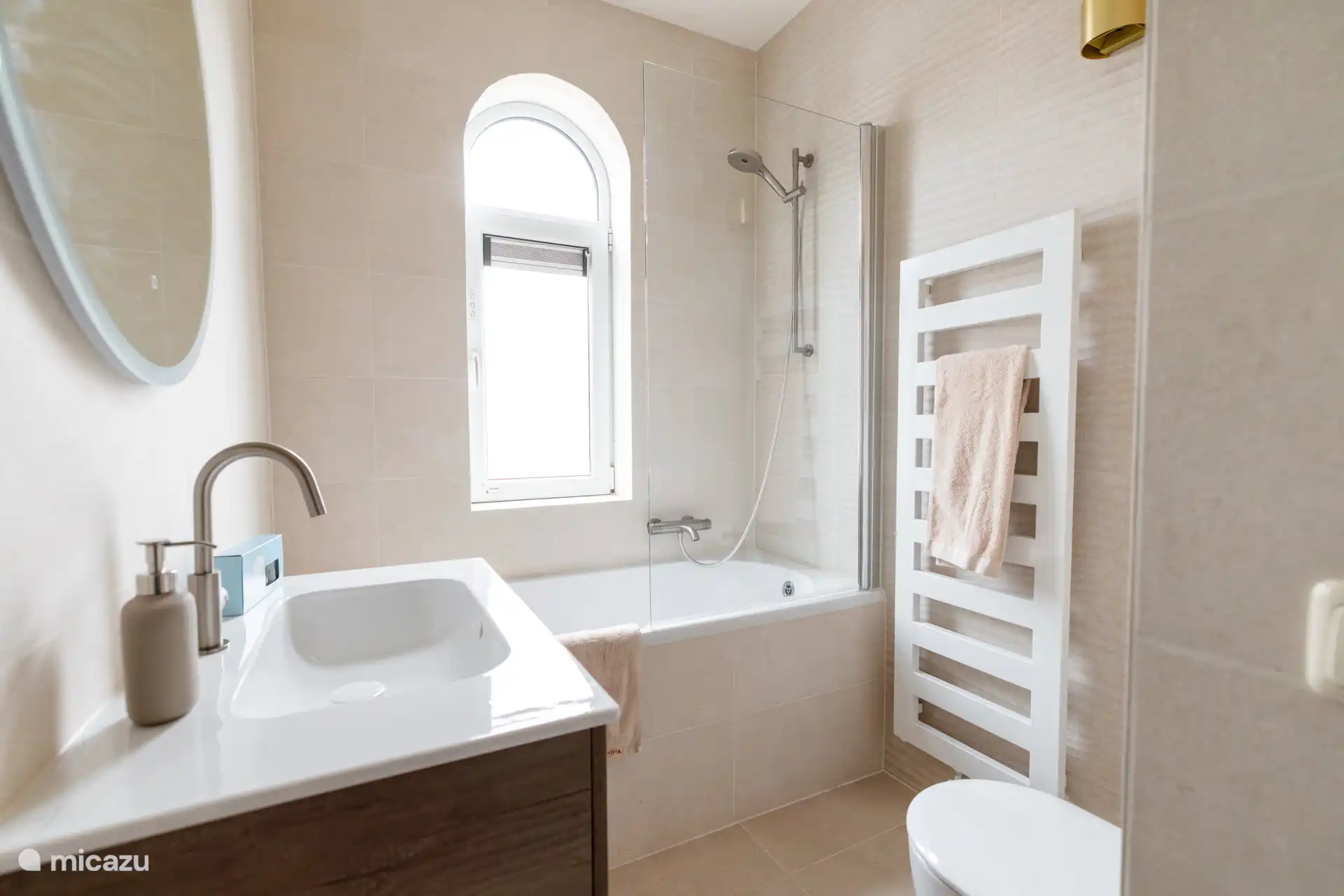 Bathroom (2026) with bath 