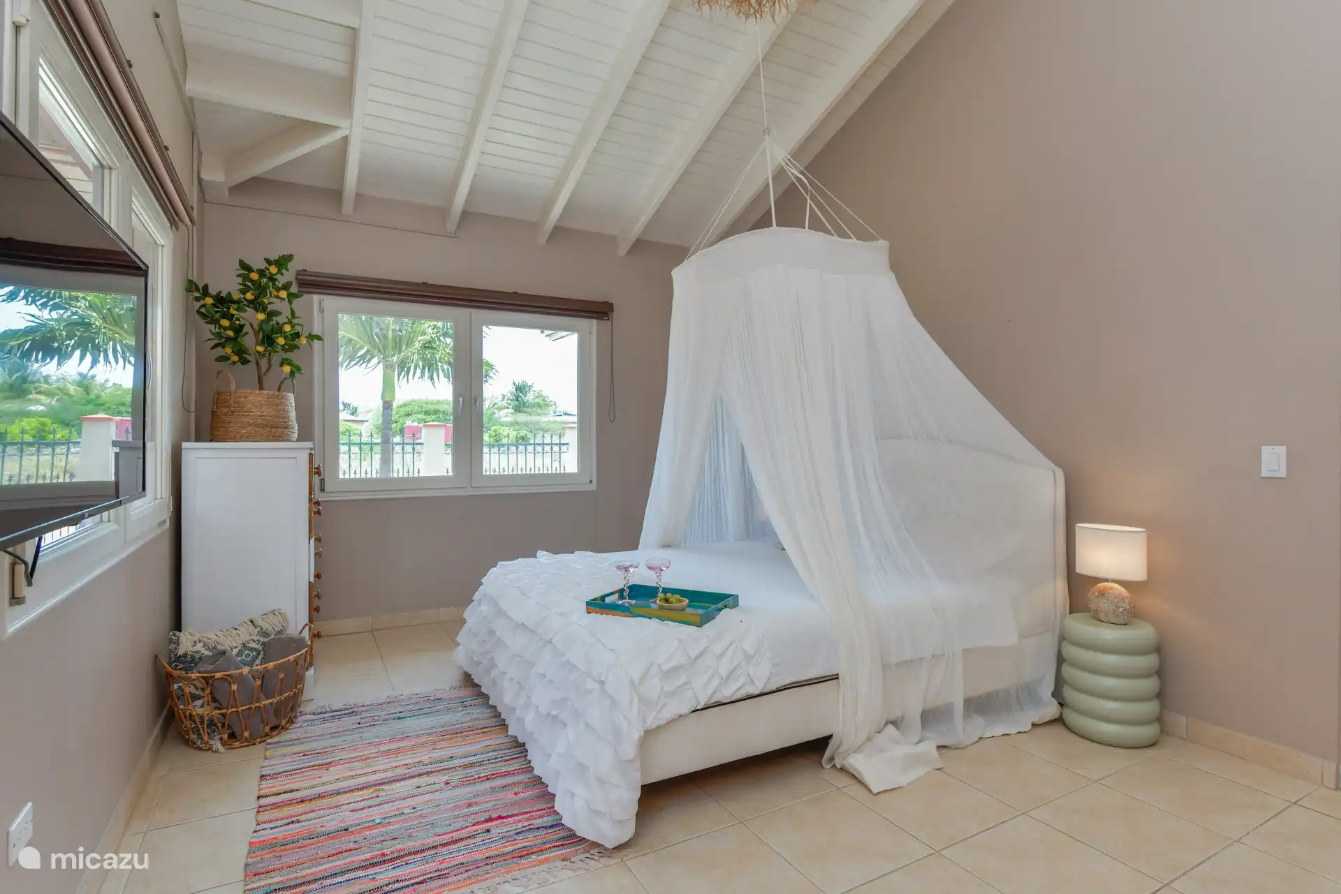 studio huren in Aruba, Noord, Tanki Leendert – Moderne Studio Sun aan het zwembad 