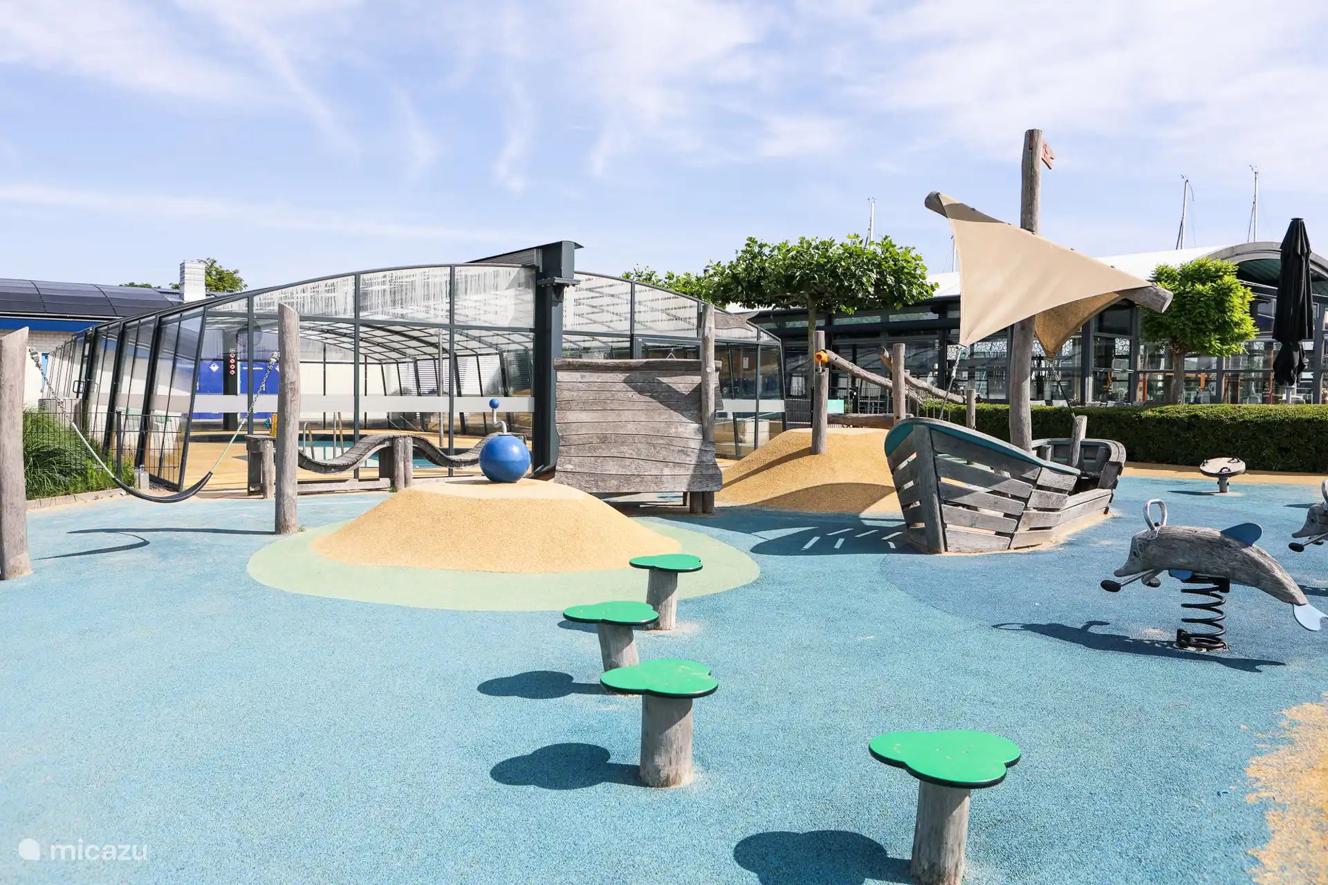 Aire de jeux au parc de vacances