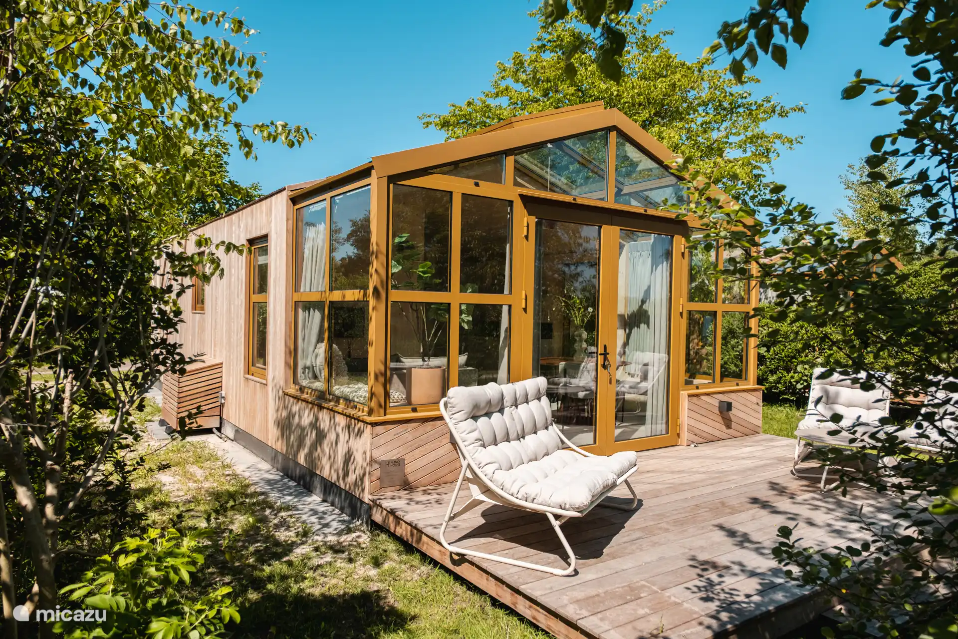  Large Greenhouse huren in Nederland, Friesland, Scherpenzeel - vakantiehuis