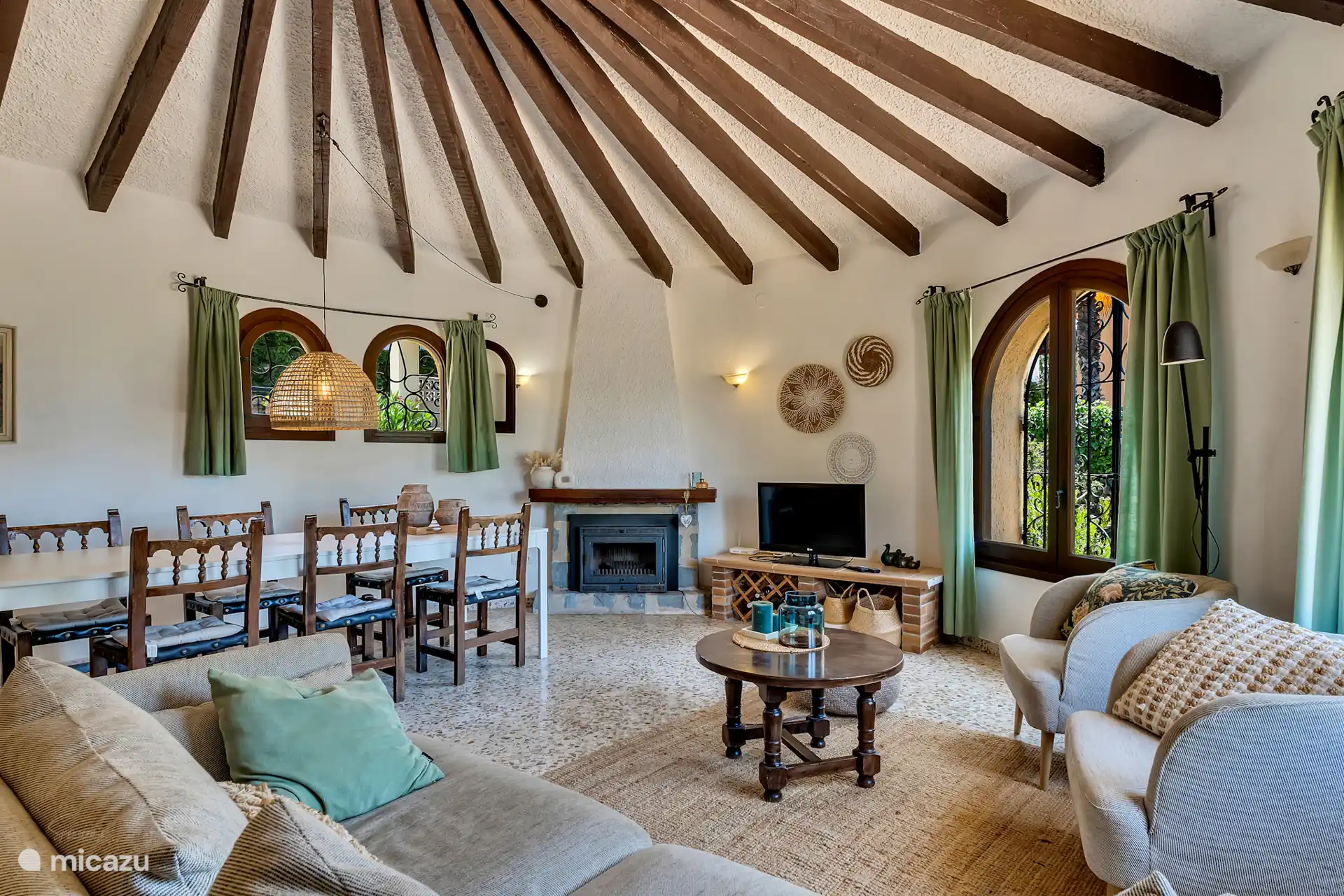 Salón/sala delantera