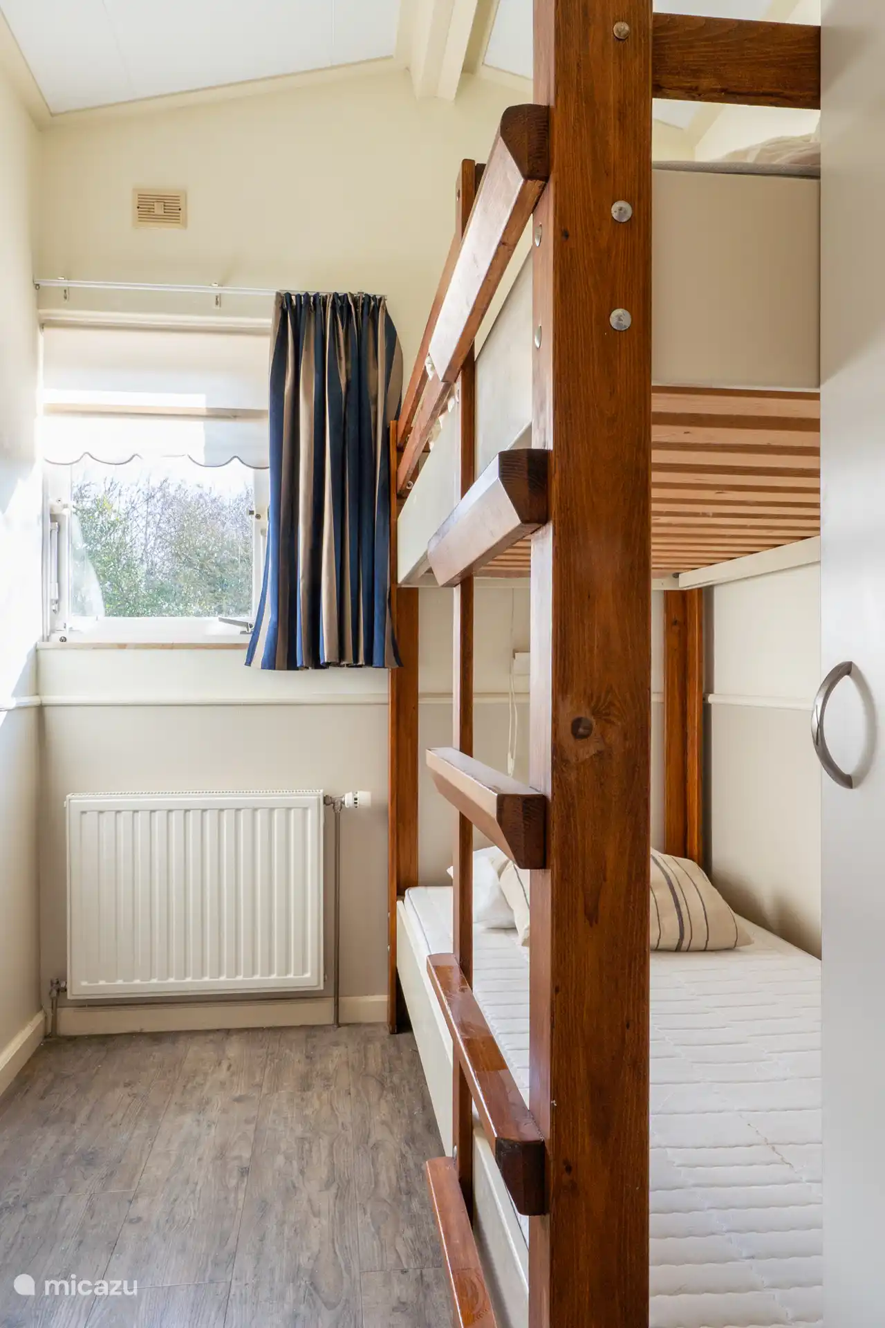 Dormitorio 1
1 litera para 2 personas