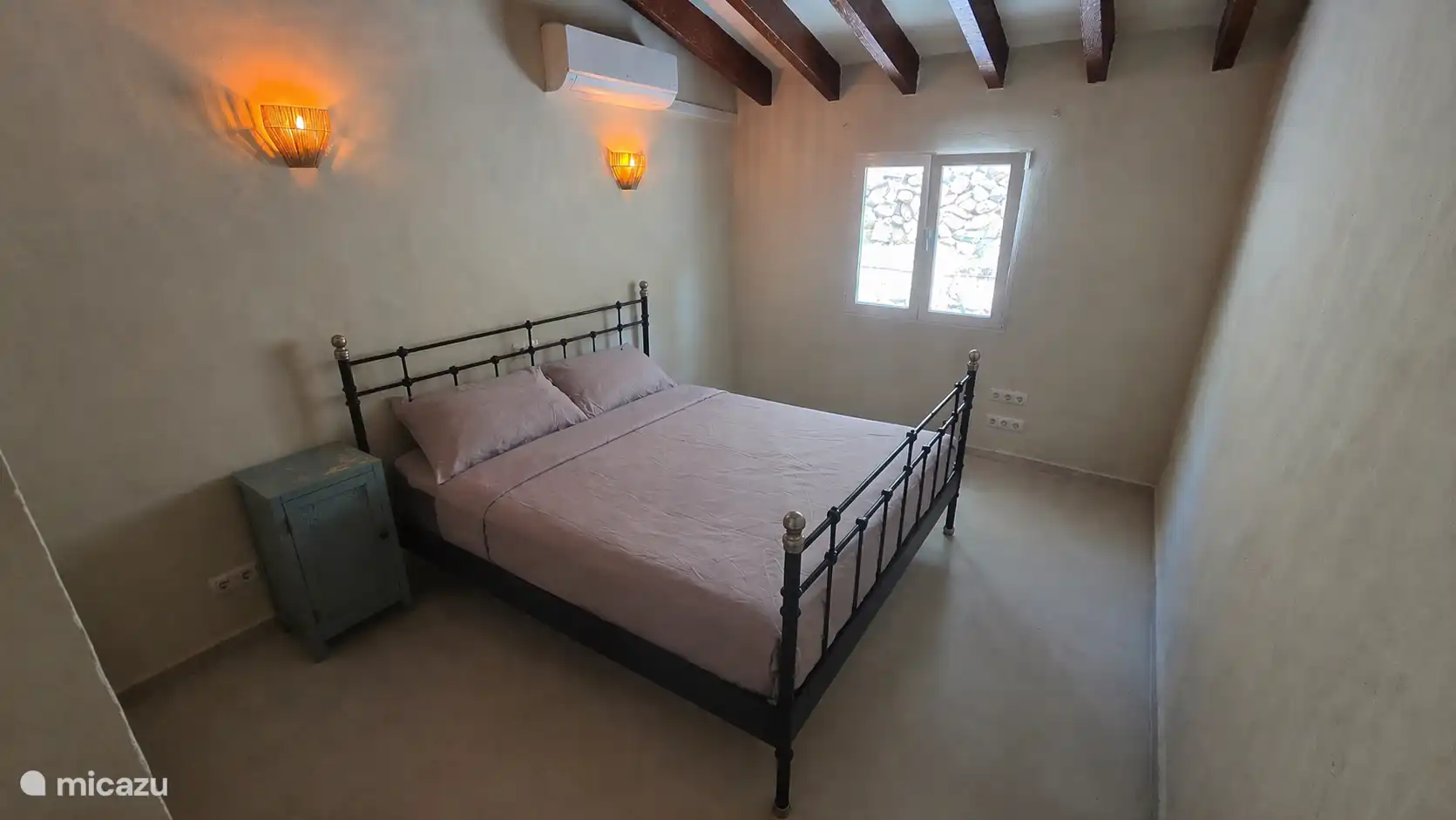 Slaapkamer 2 met airco 