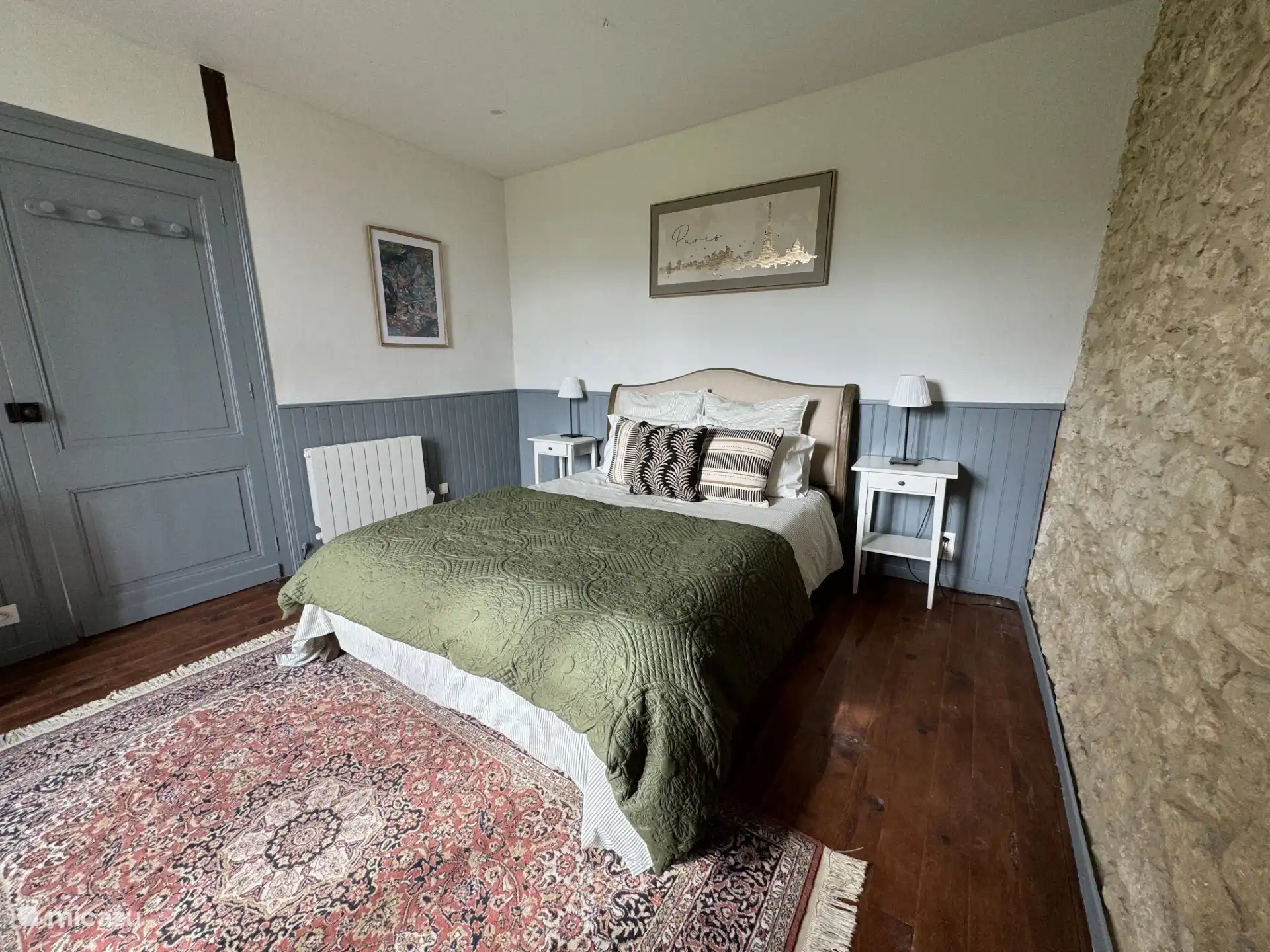 Bedroom on the ground floor with comfortable double bed and private bathroom. 