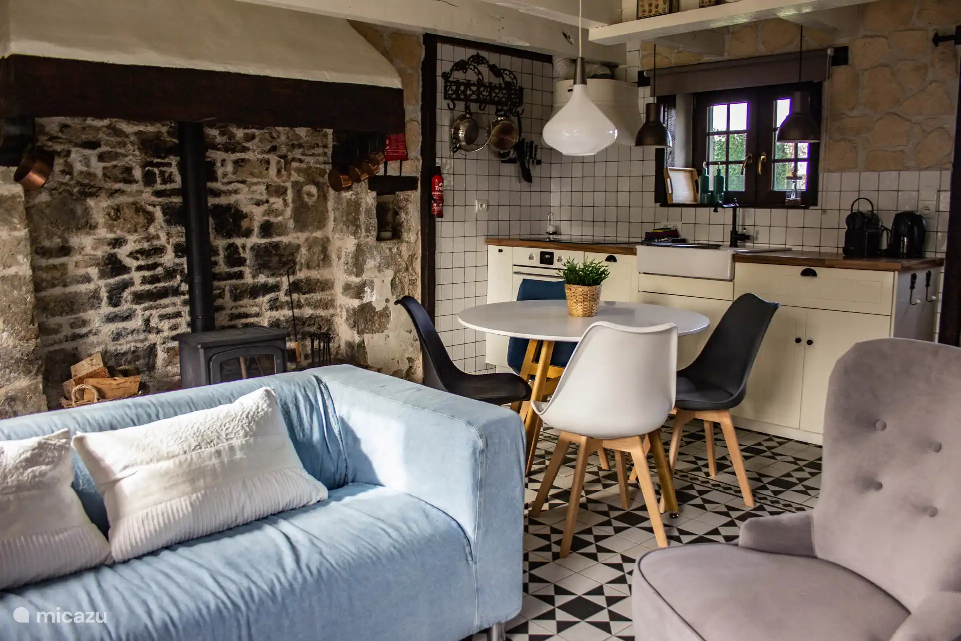 Cocina para comer Gite Ferme Ranciat
