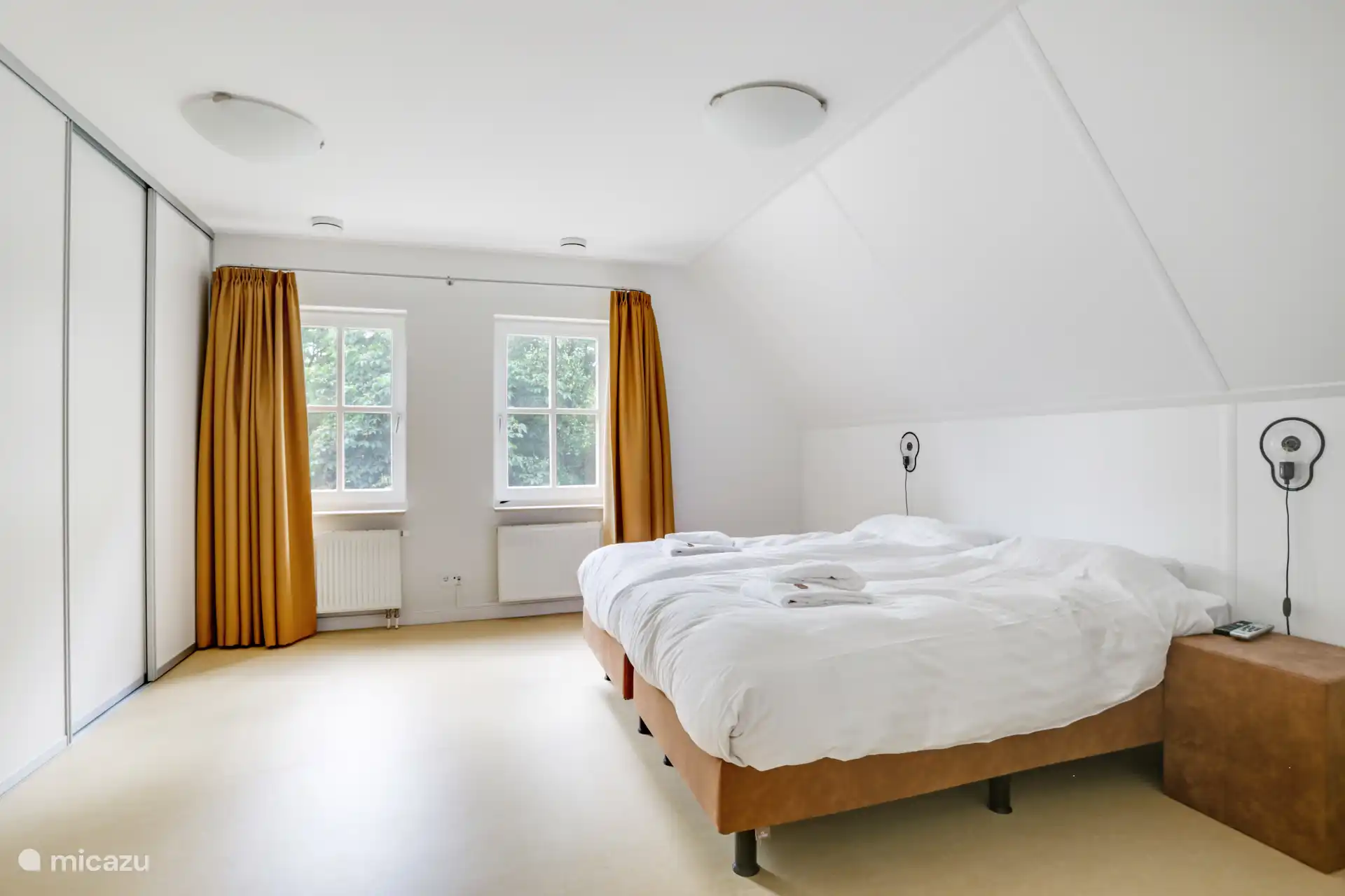 Dormitorio de arriba