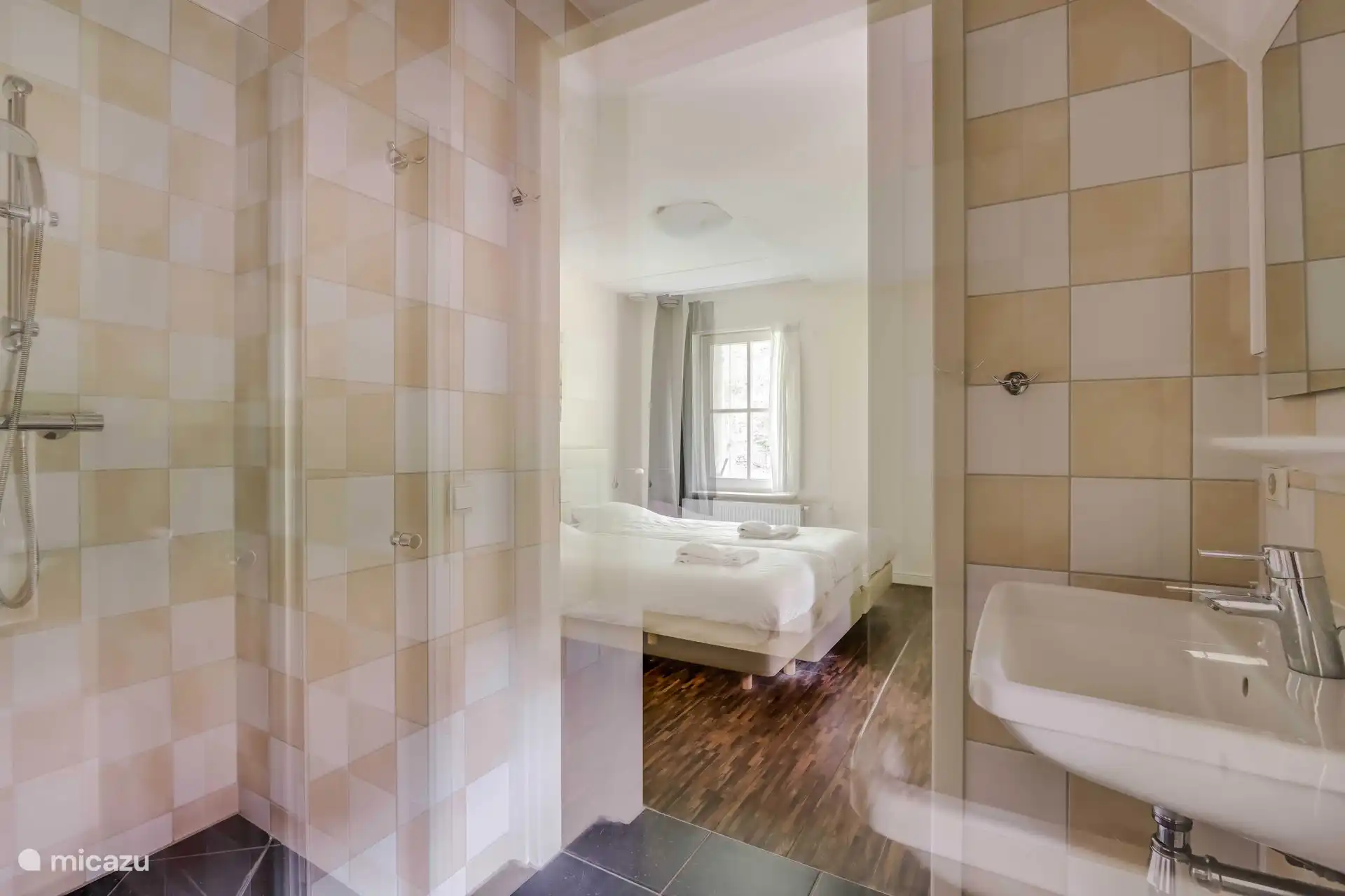 Baño abajo