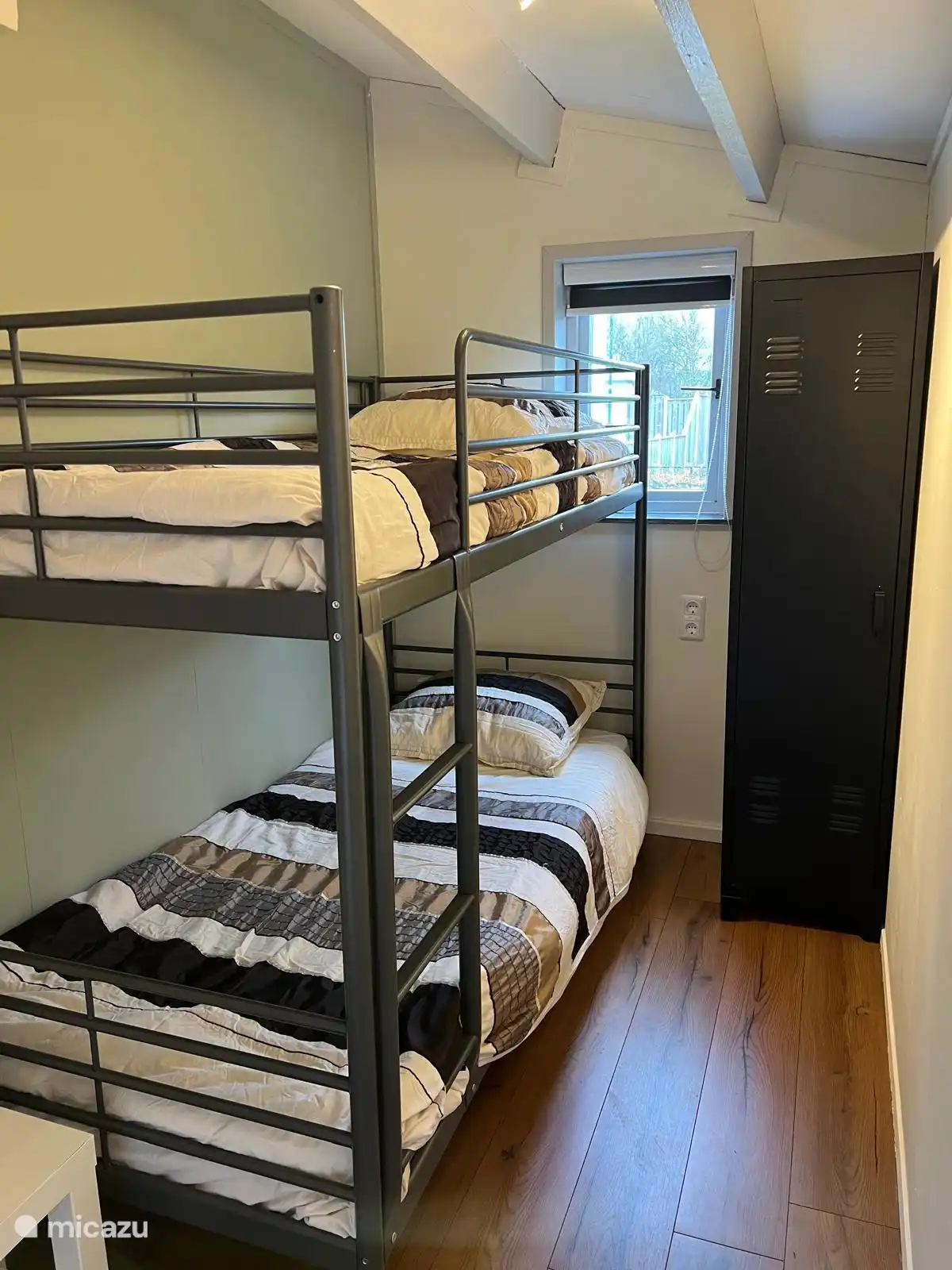 Bedroom 3
1 bunk bed 2 people