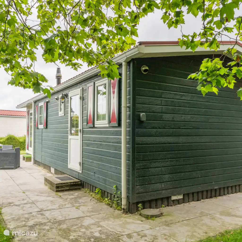 Chalet op vakantiepark in Baarland