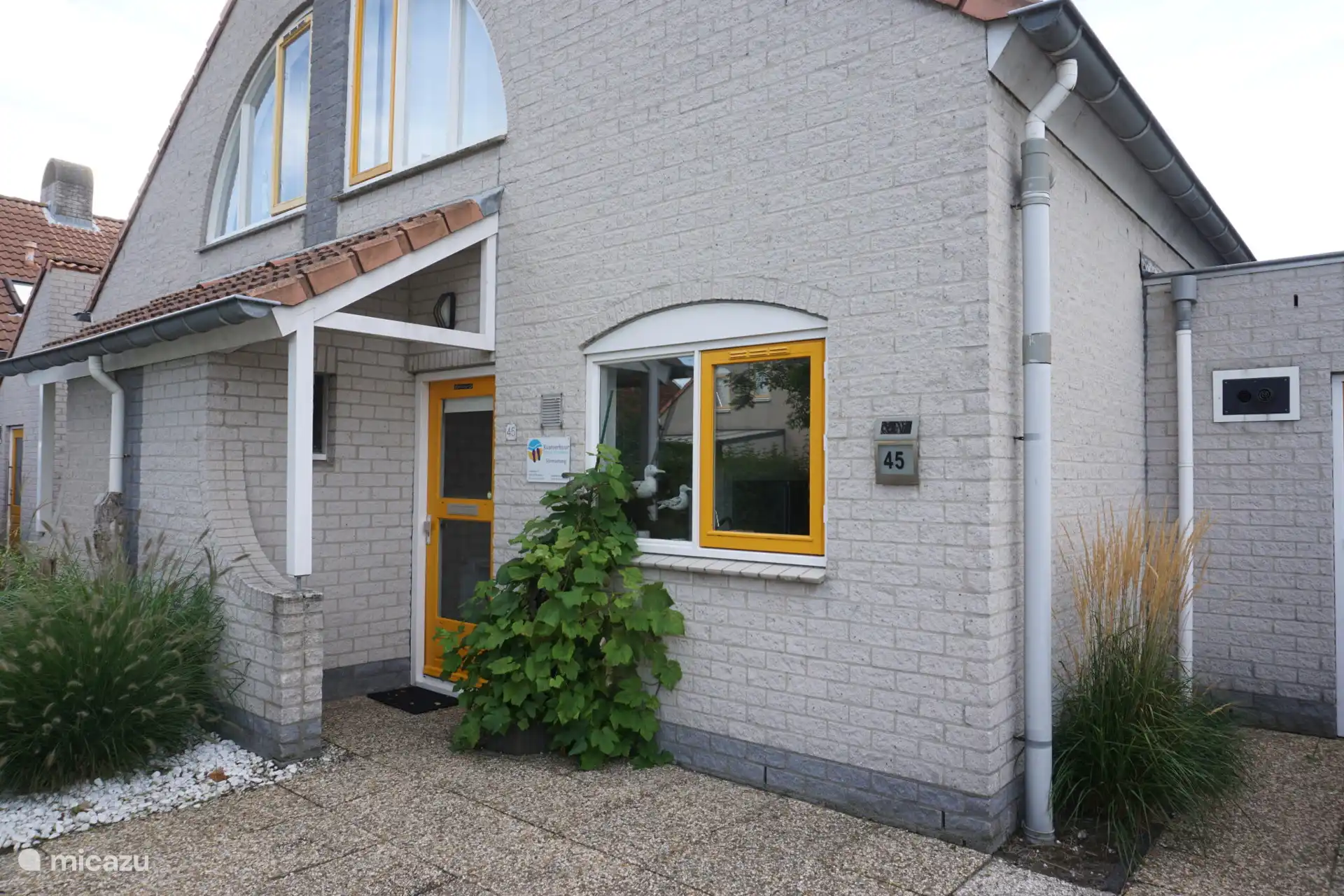 Devant de la maison
