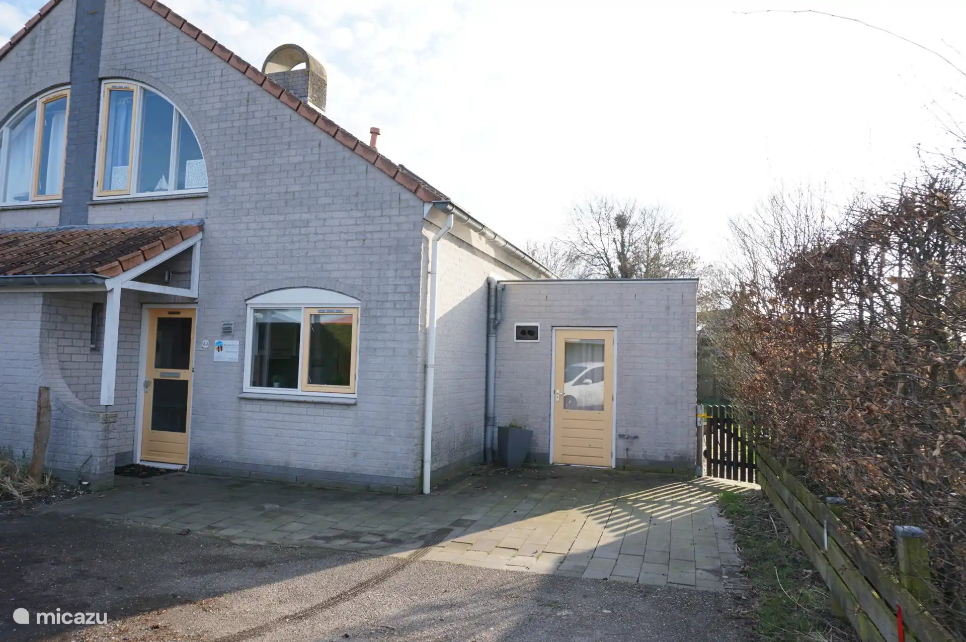 Vorderseite des Hauses
