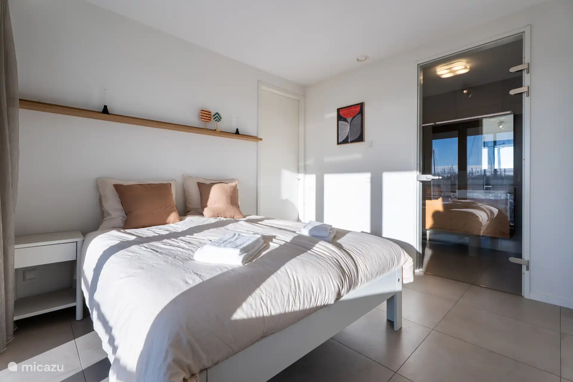 Bedroom 1
1 double bed