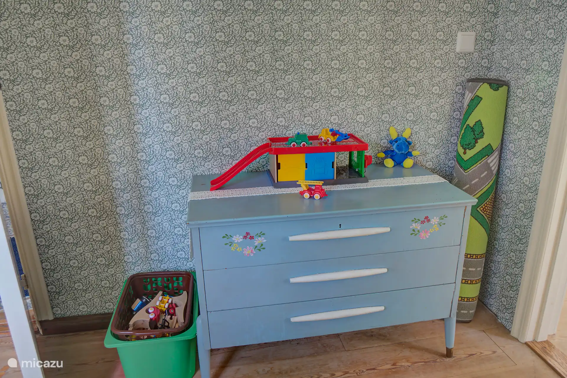 Spielzeug und Spiele.
