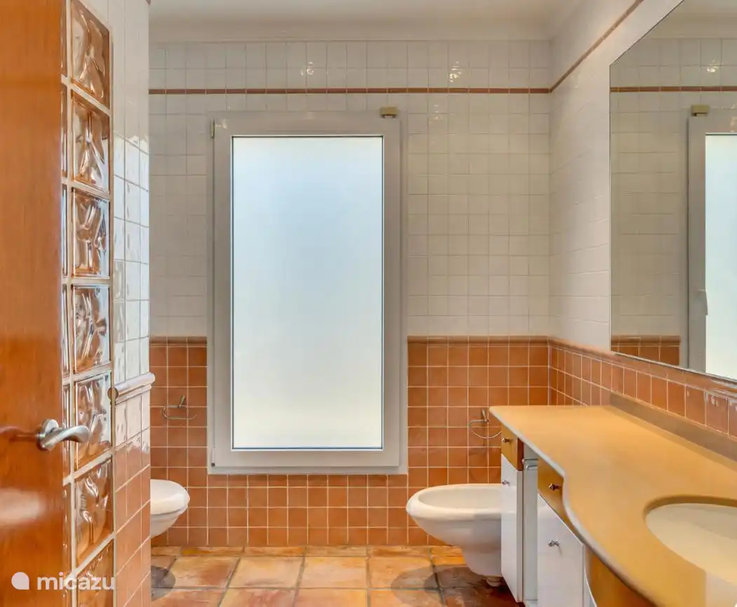 Bathroom on the ground floor