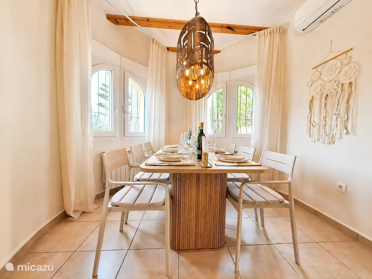 6-seater dining table in the living room