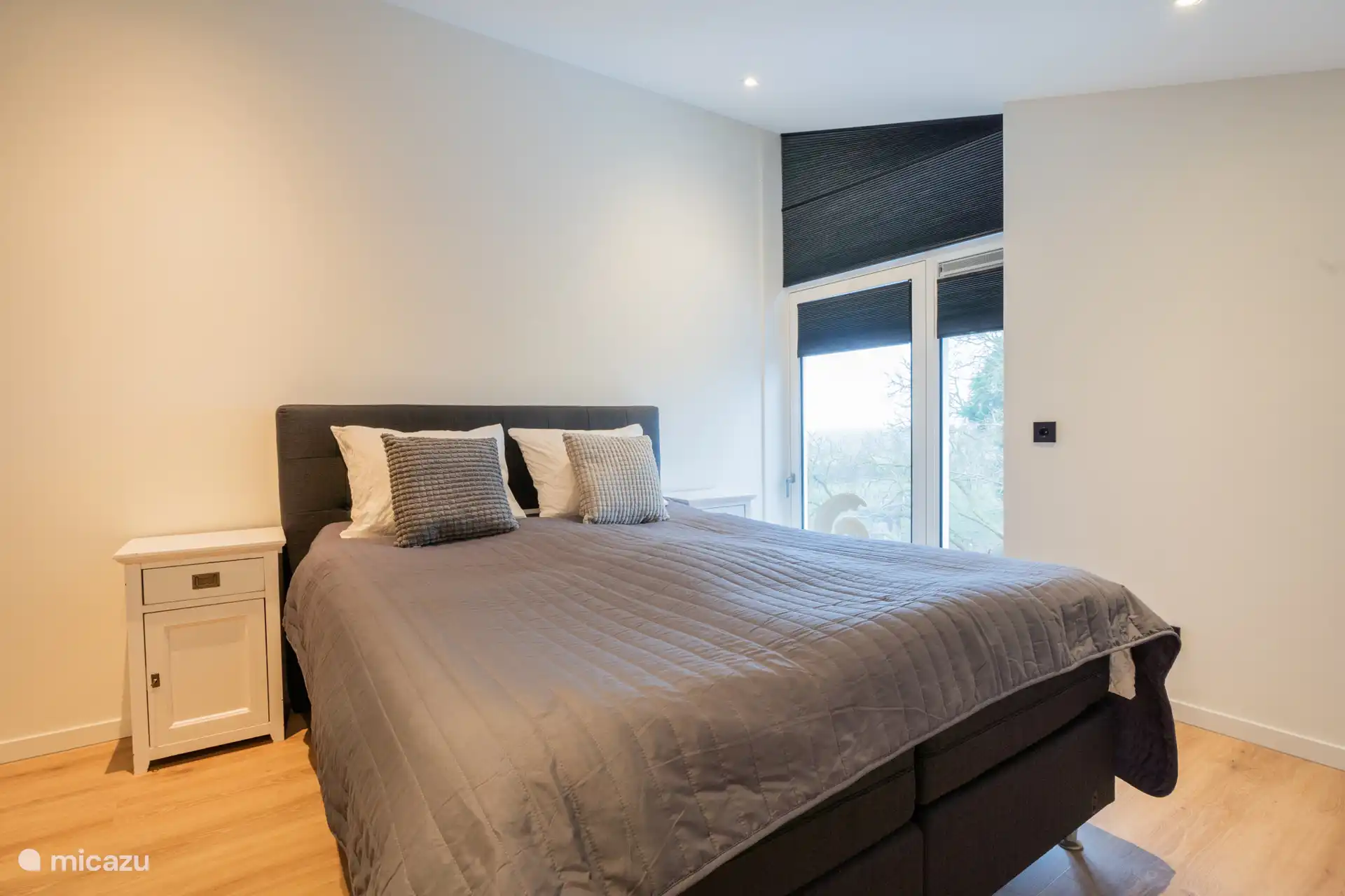 Slaapkamer met 2 persoonsbed