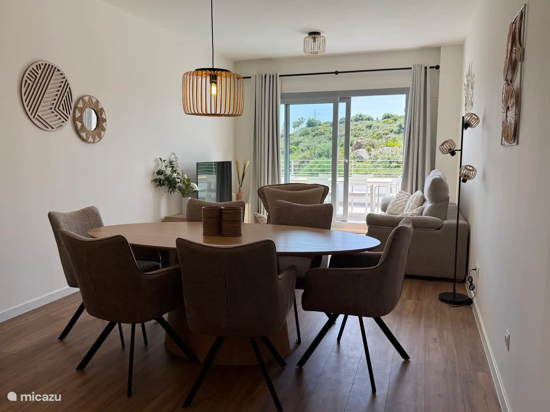 Wohnzimmer zum Balkon