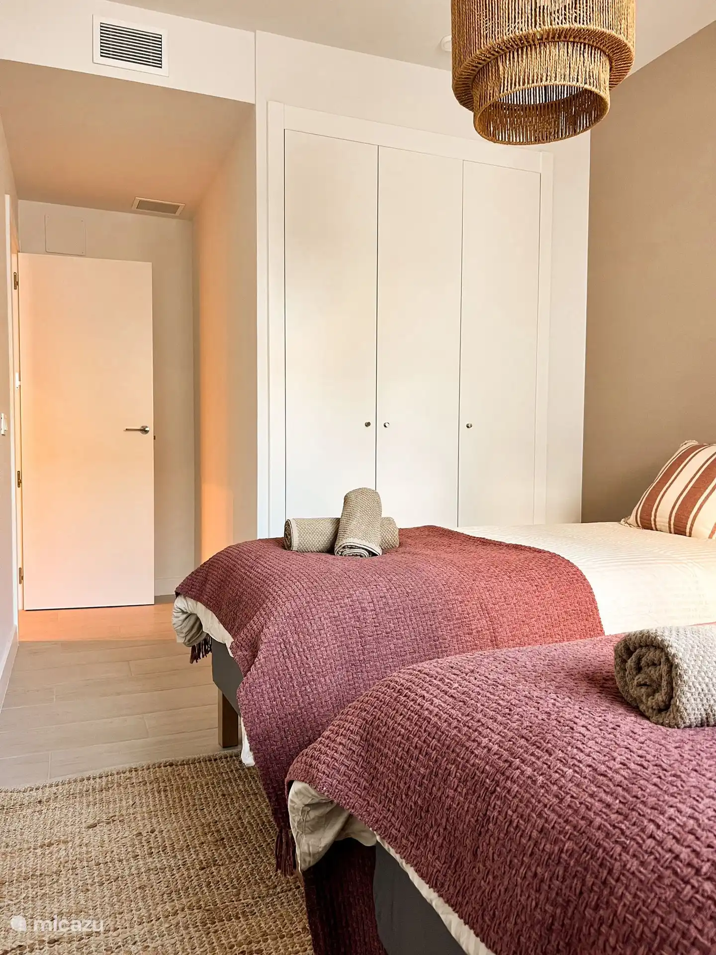 Schlafzimmer 2
