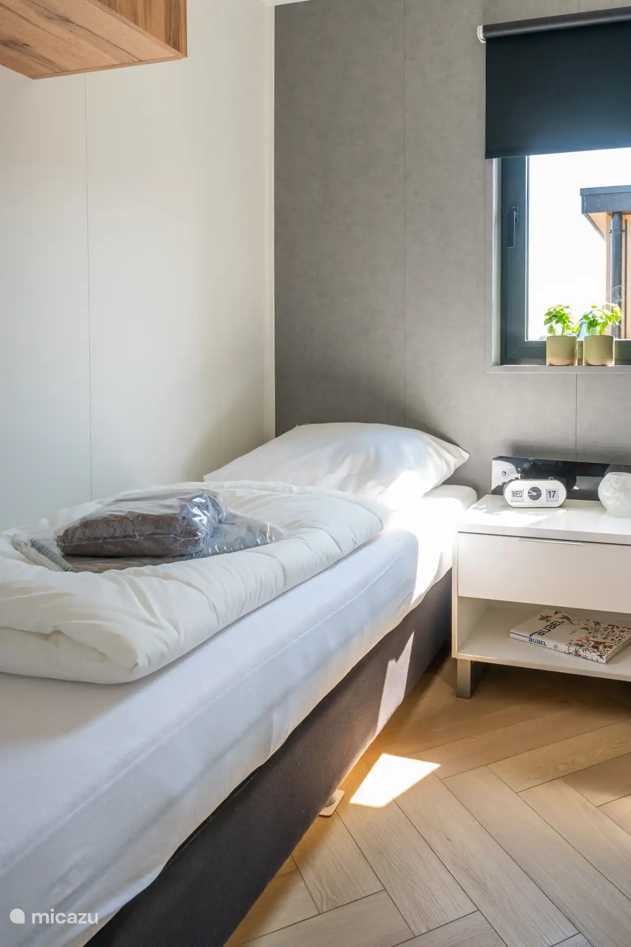 Schlafzimmer 2