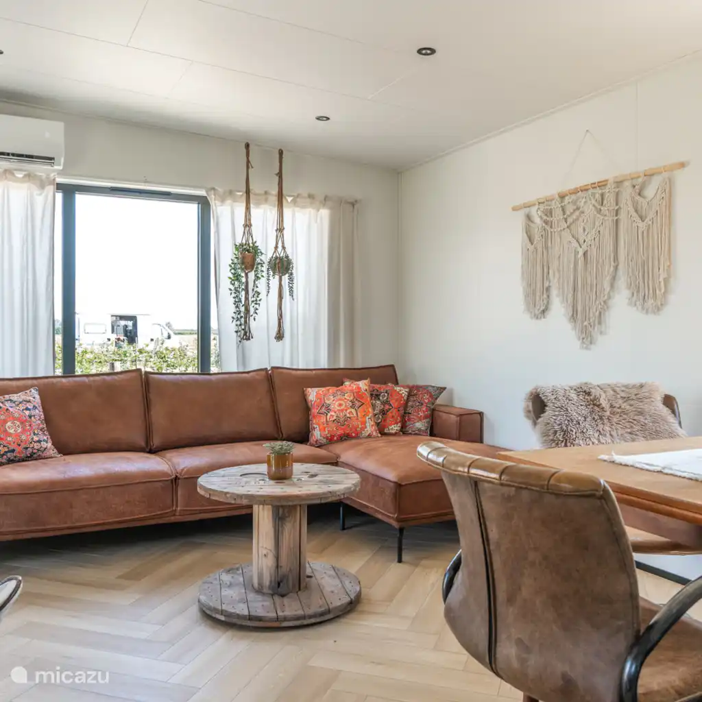 Luxe Chalet op Minicamping Waarde