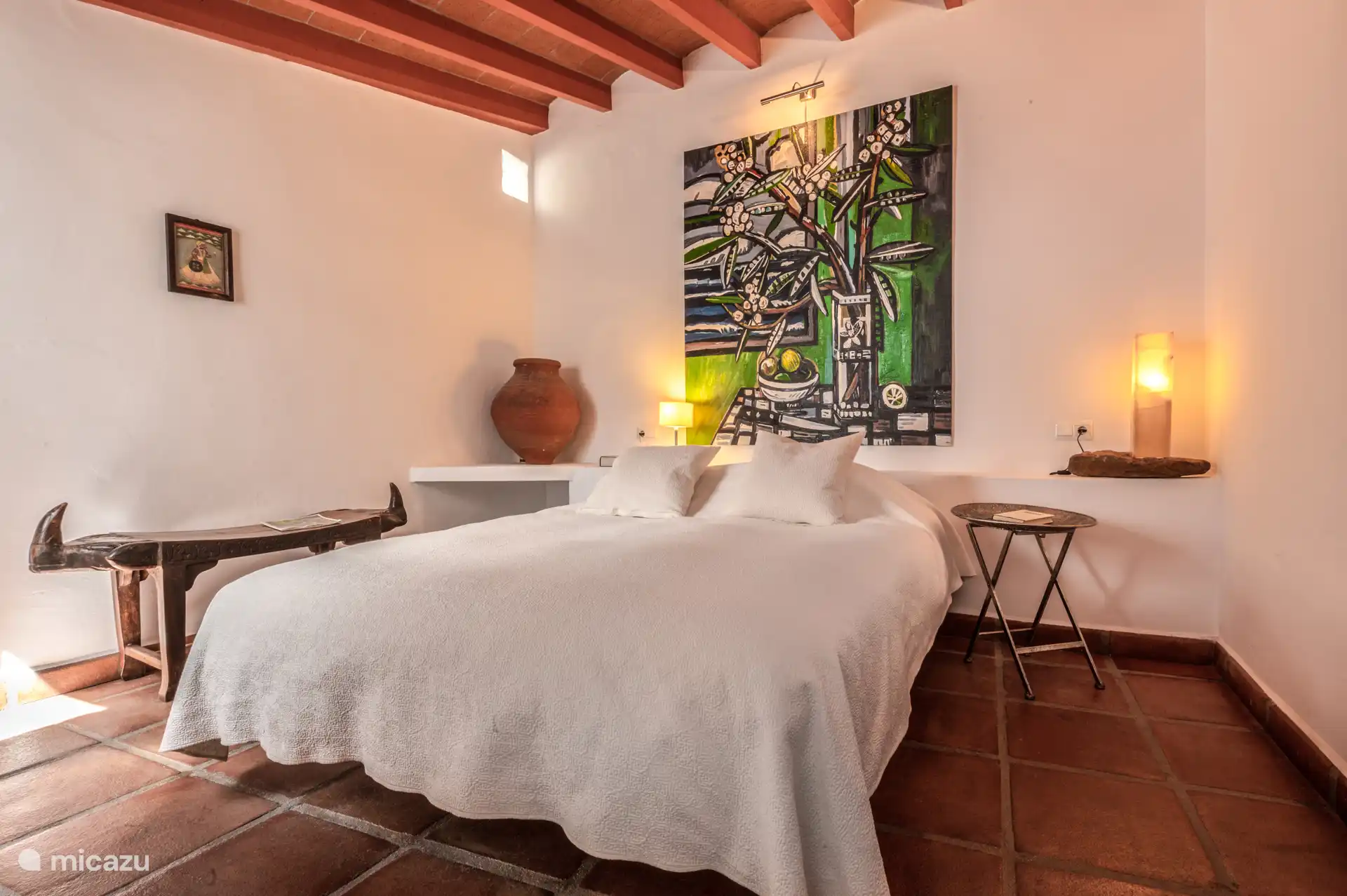 Chambre attenante avec espace de travail