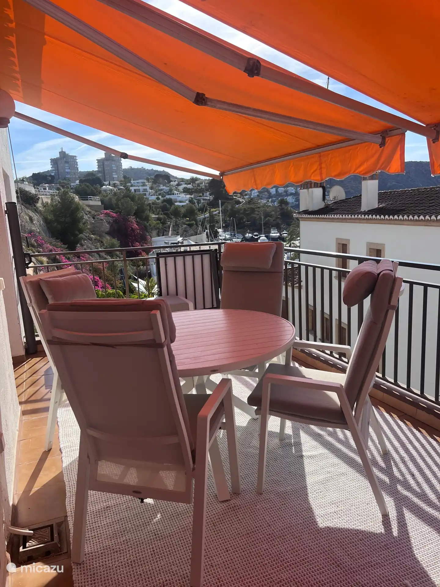 Terrace with harbor view 