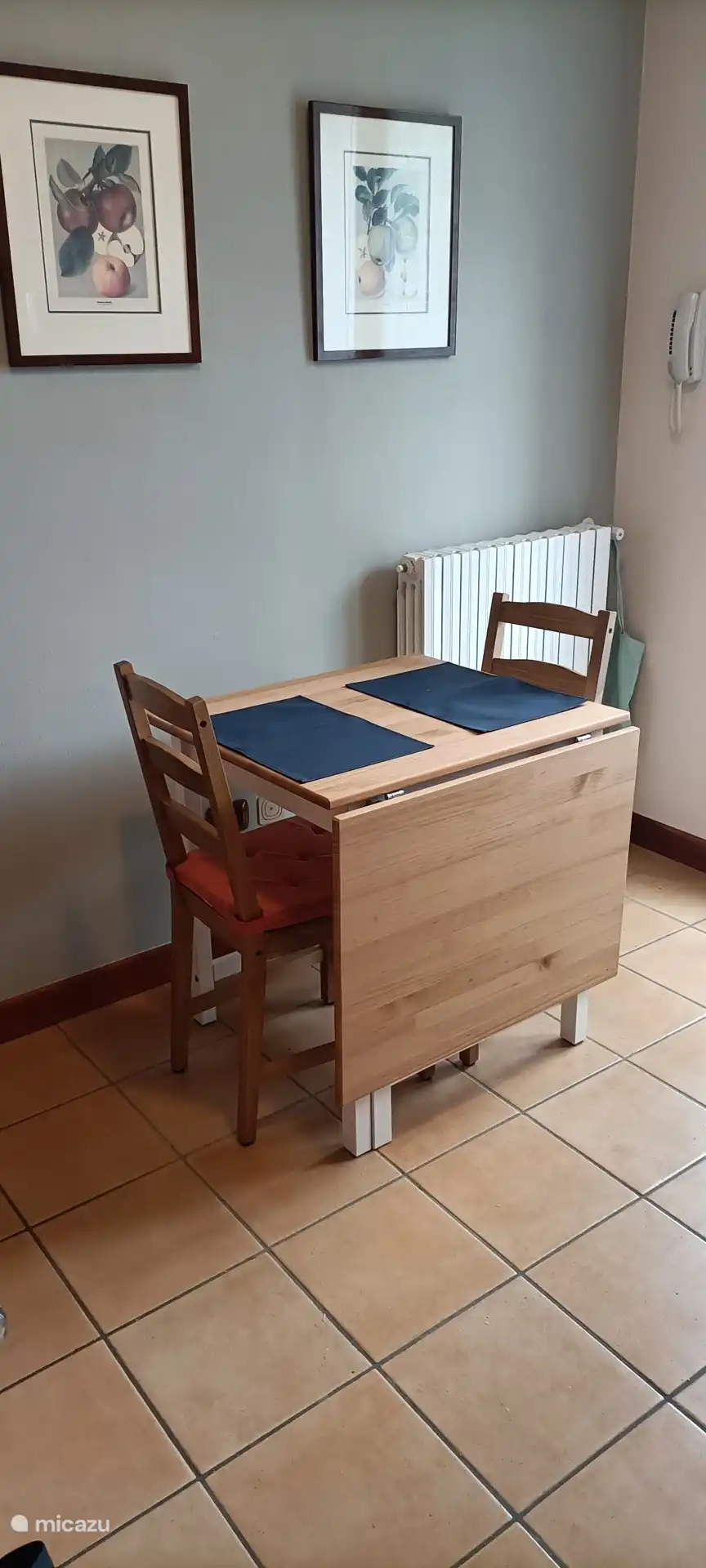Kitchen table
