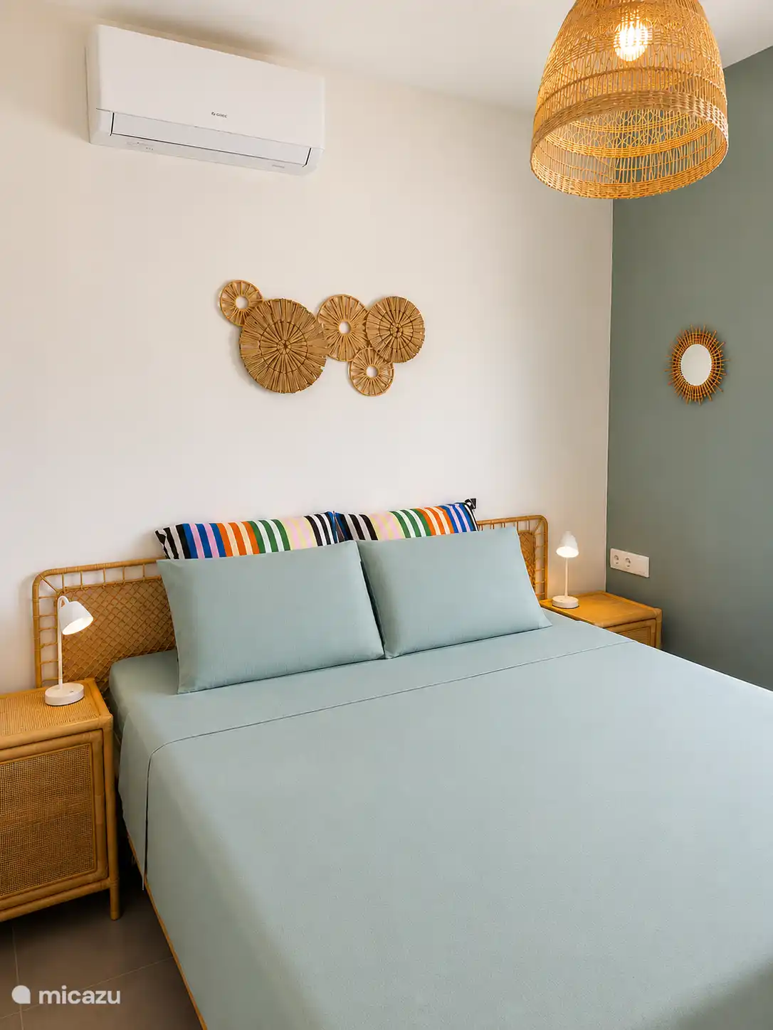 Queensize bed