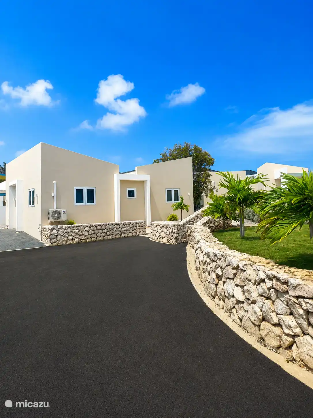 Greenhouse Angelina  in Curaçao, Curacao-Middle, Santa Rosa-Scherpenheuvel - Terraced House