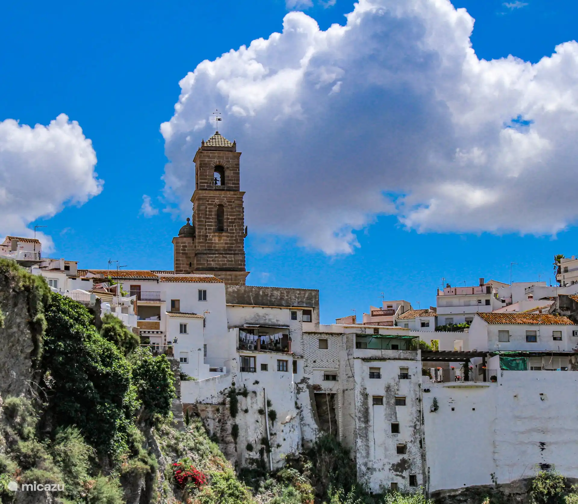 The village of Alora