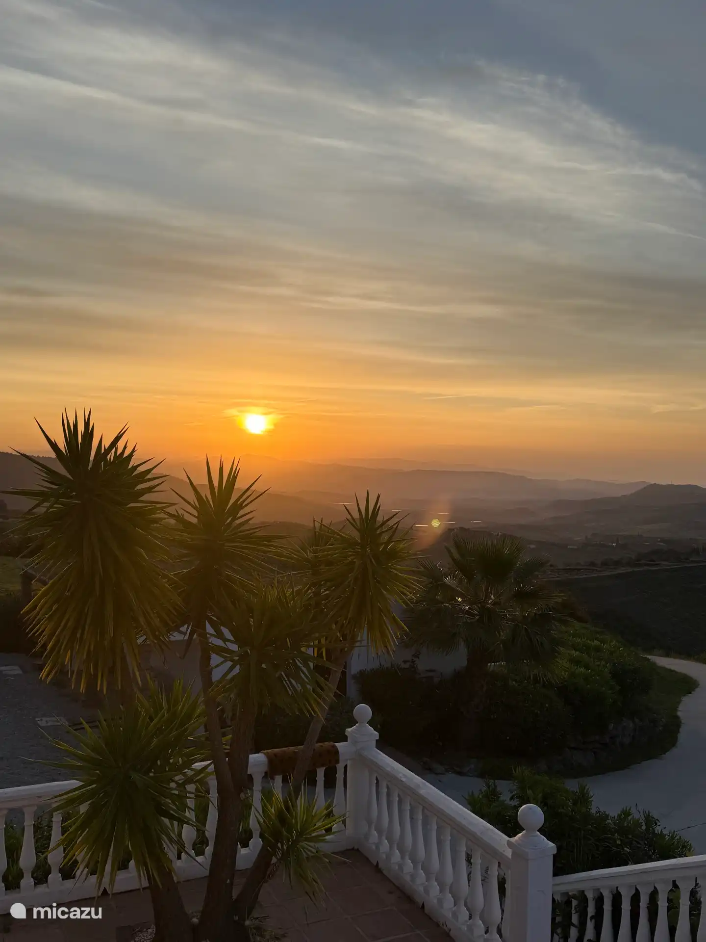 Elke ochtend een andere zonsopkomst zichtbaar vanaf jouw eigen terras.