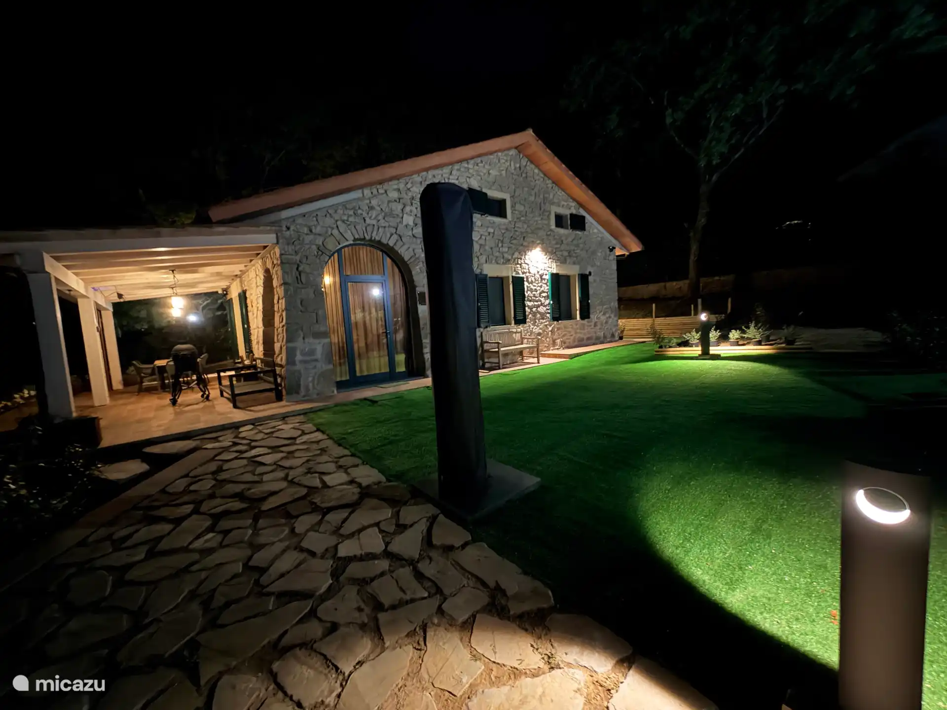 Casa Augusto by night
