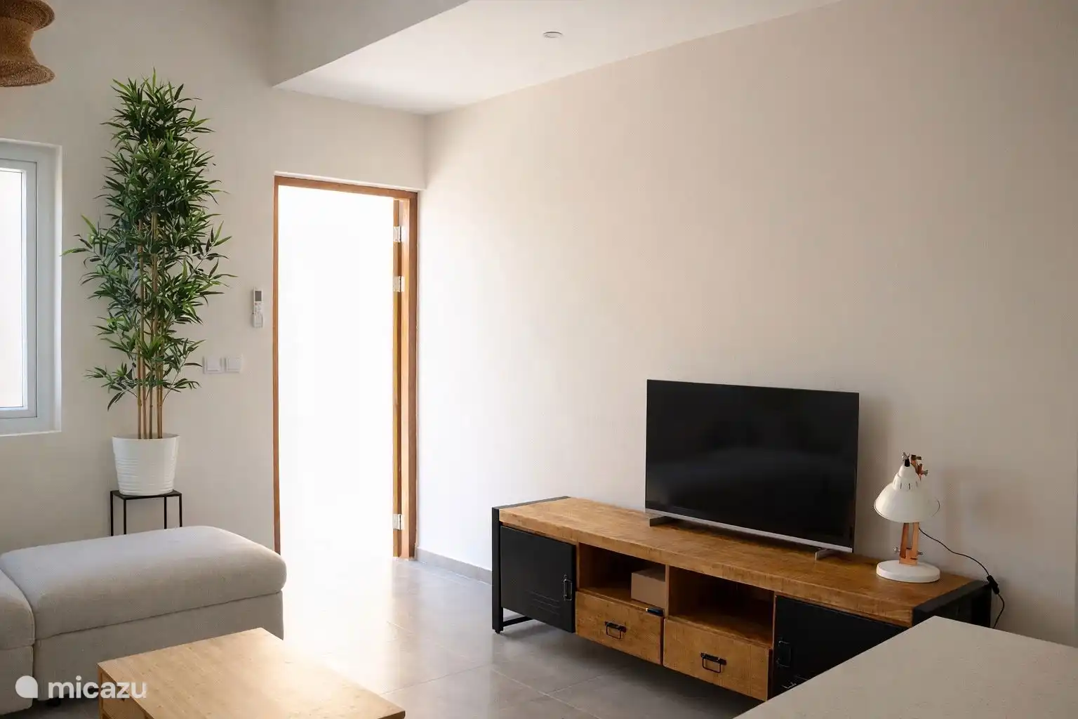 Wohnzimmer mit Smart-TV