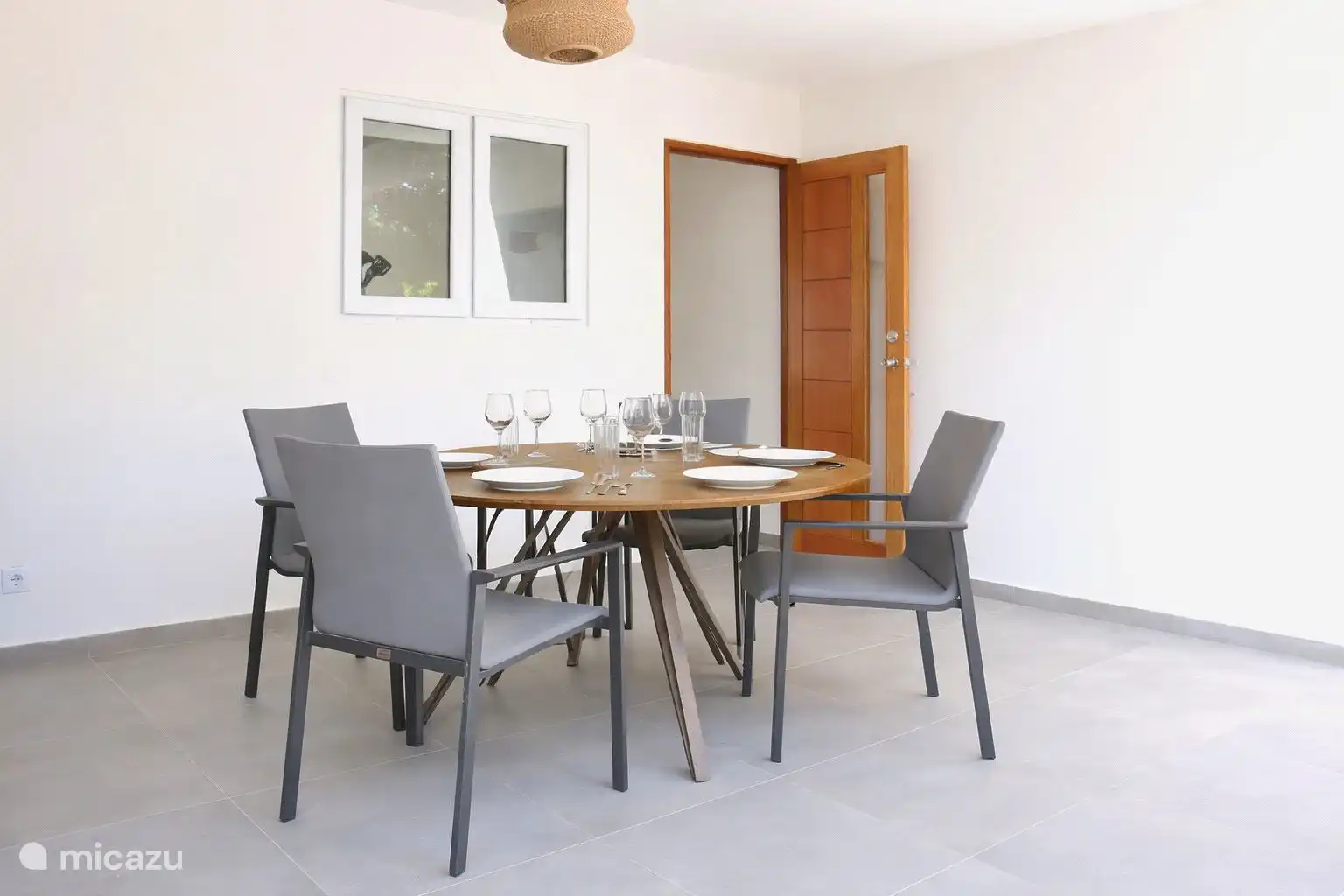 Wunderschönes privates Essen im Freien