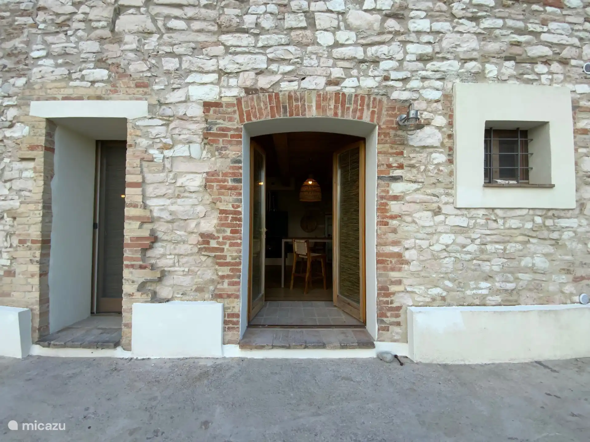 Façade