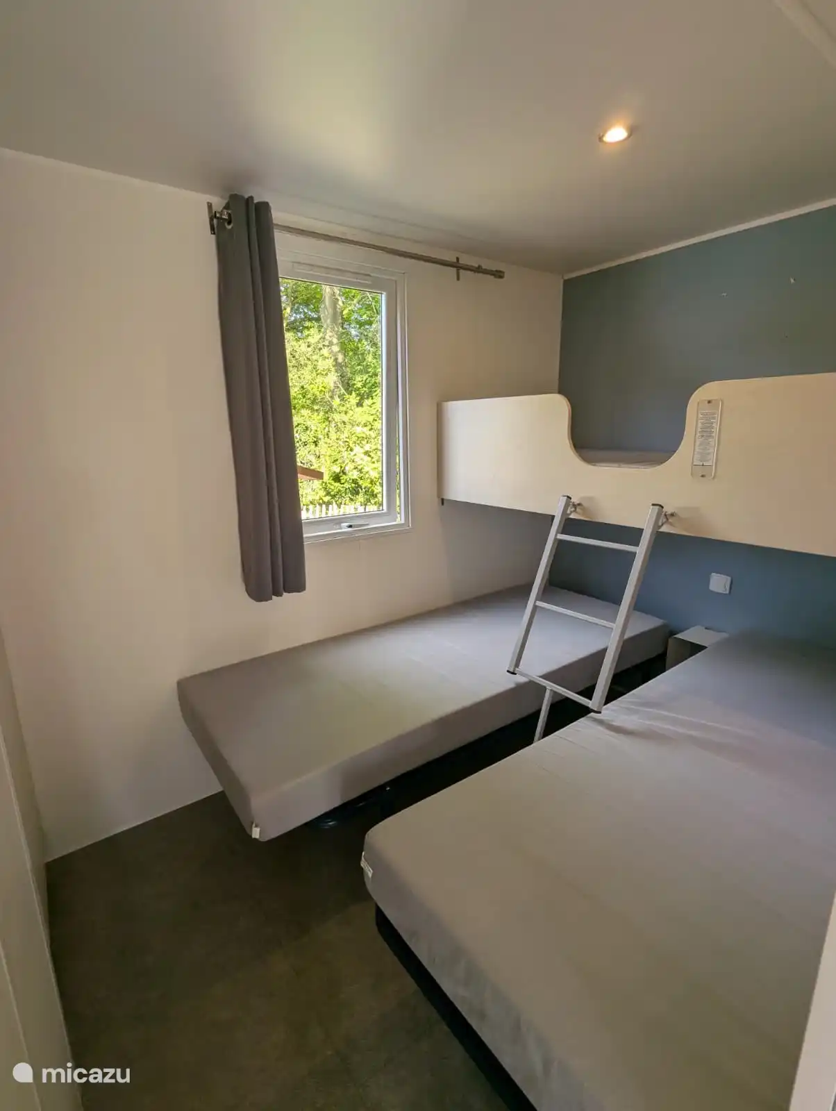Slaapkamer inclusief hoogslaper