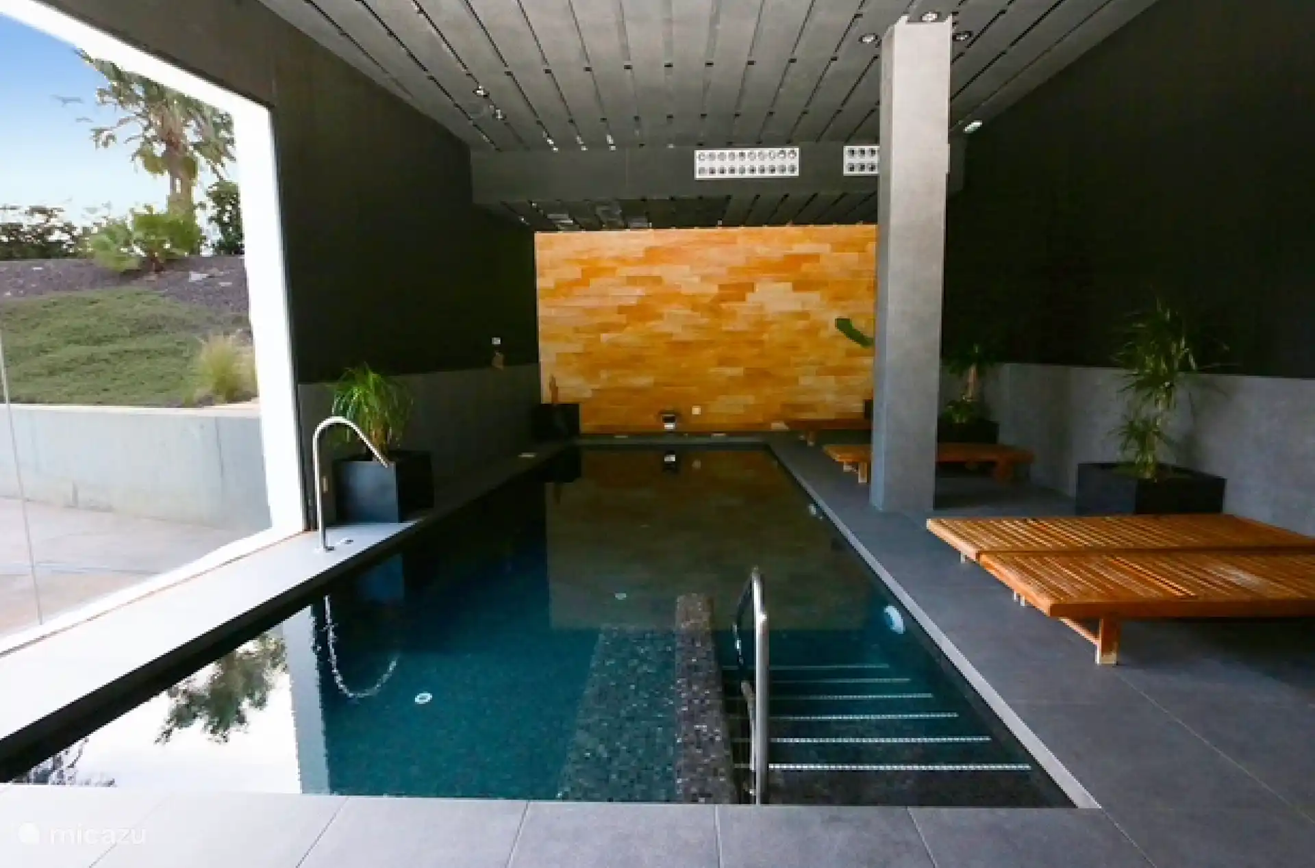 Hallenbad