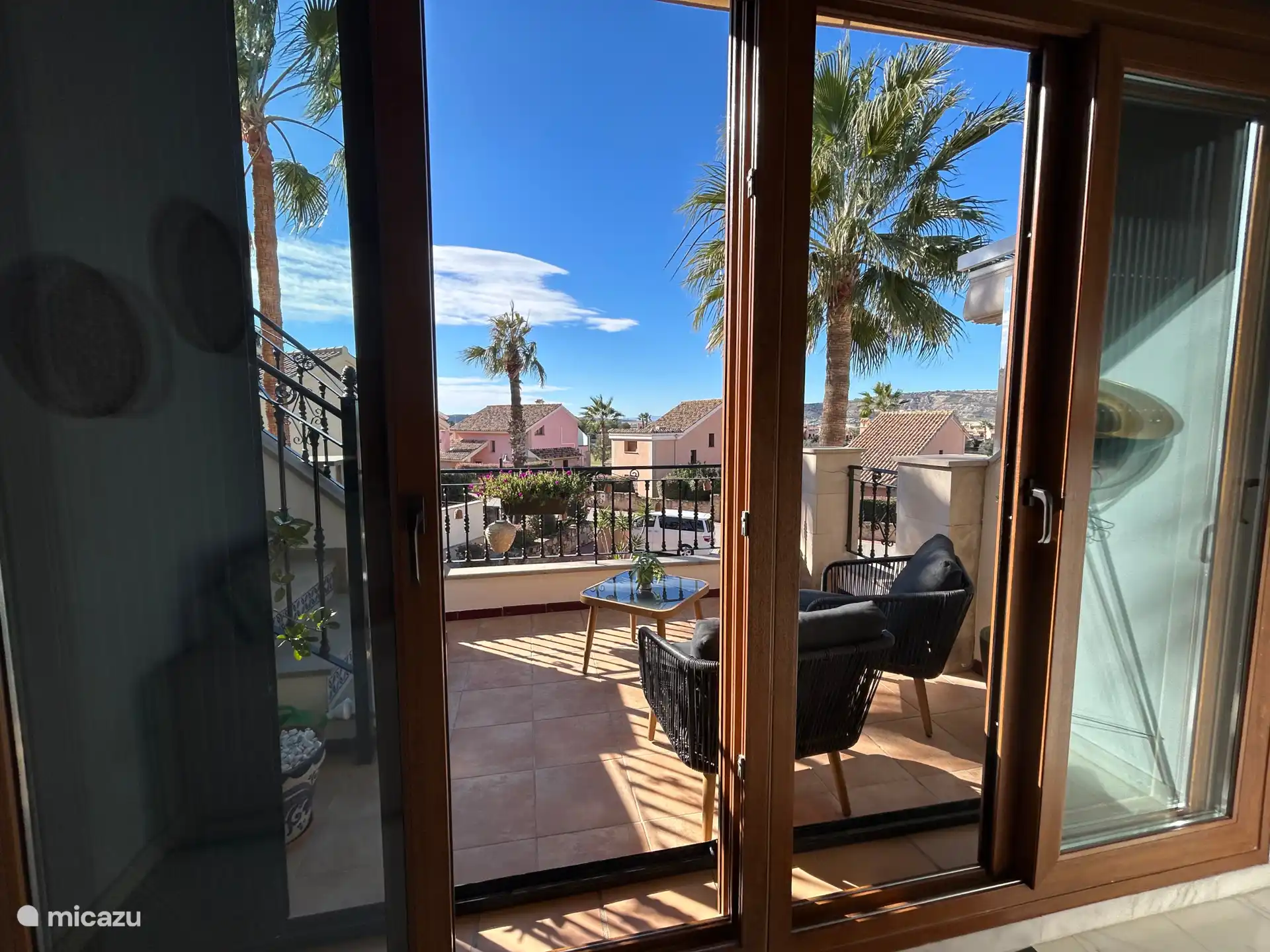 Toegang tot balkon vanuit de woonkamer