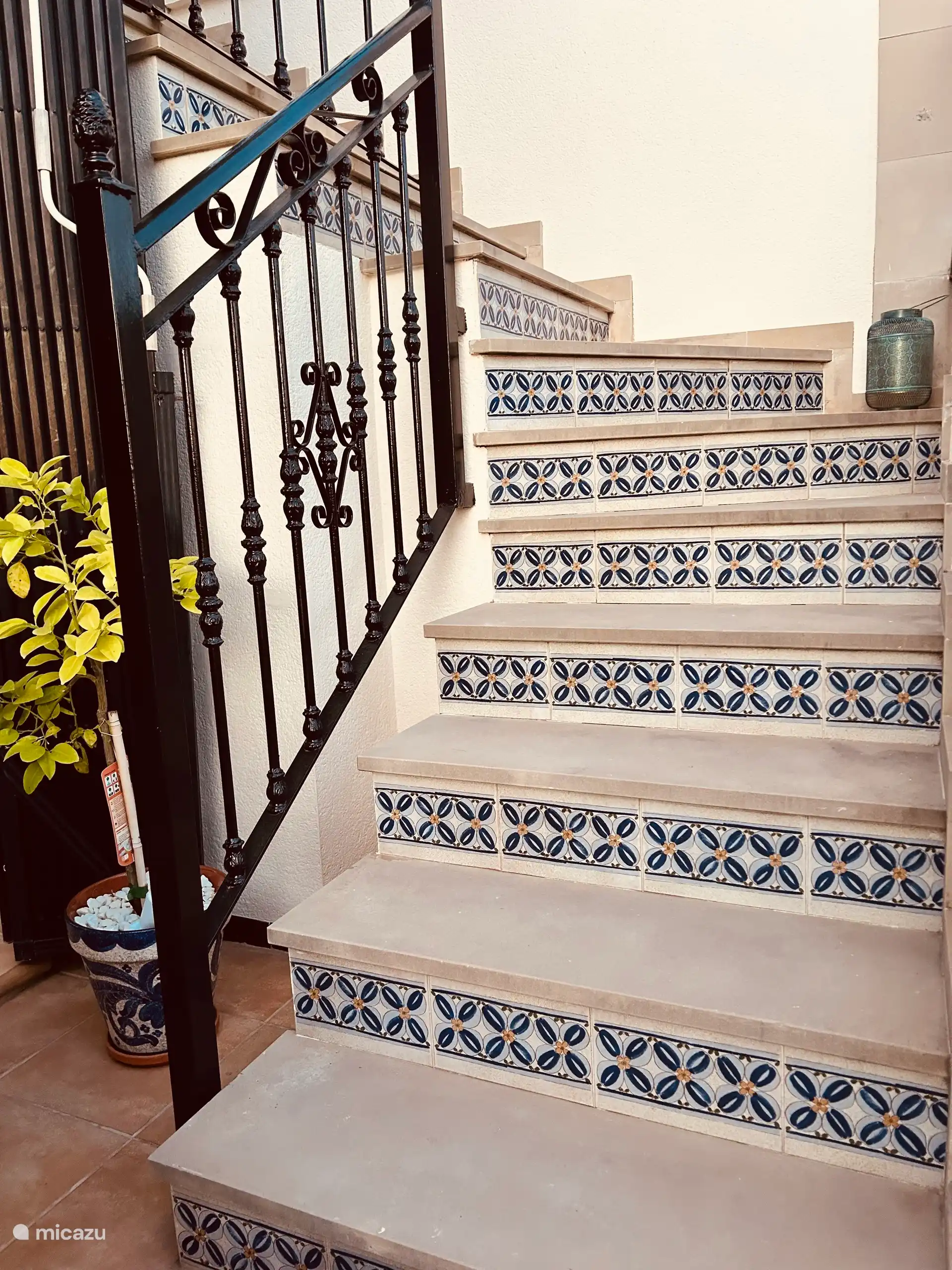 Treppen zur Dachterrasse