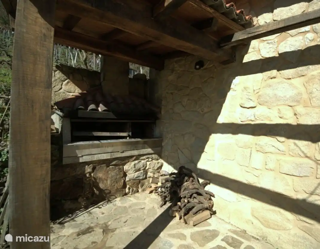 Outdoor grill