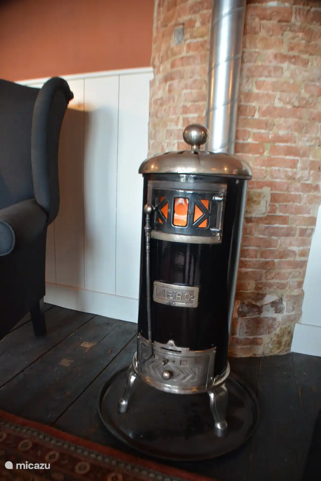 Original stove (decorative)