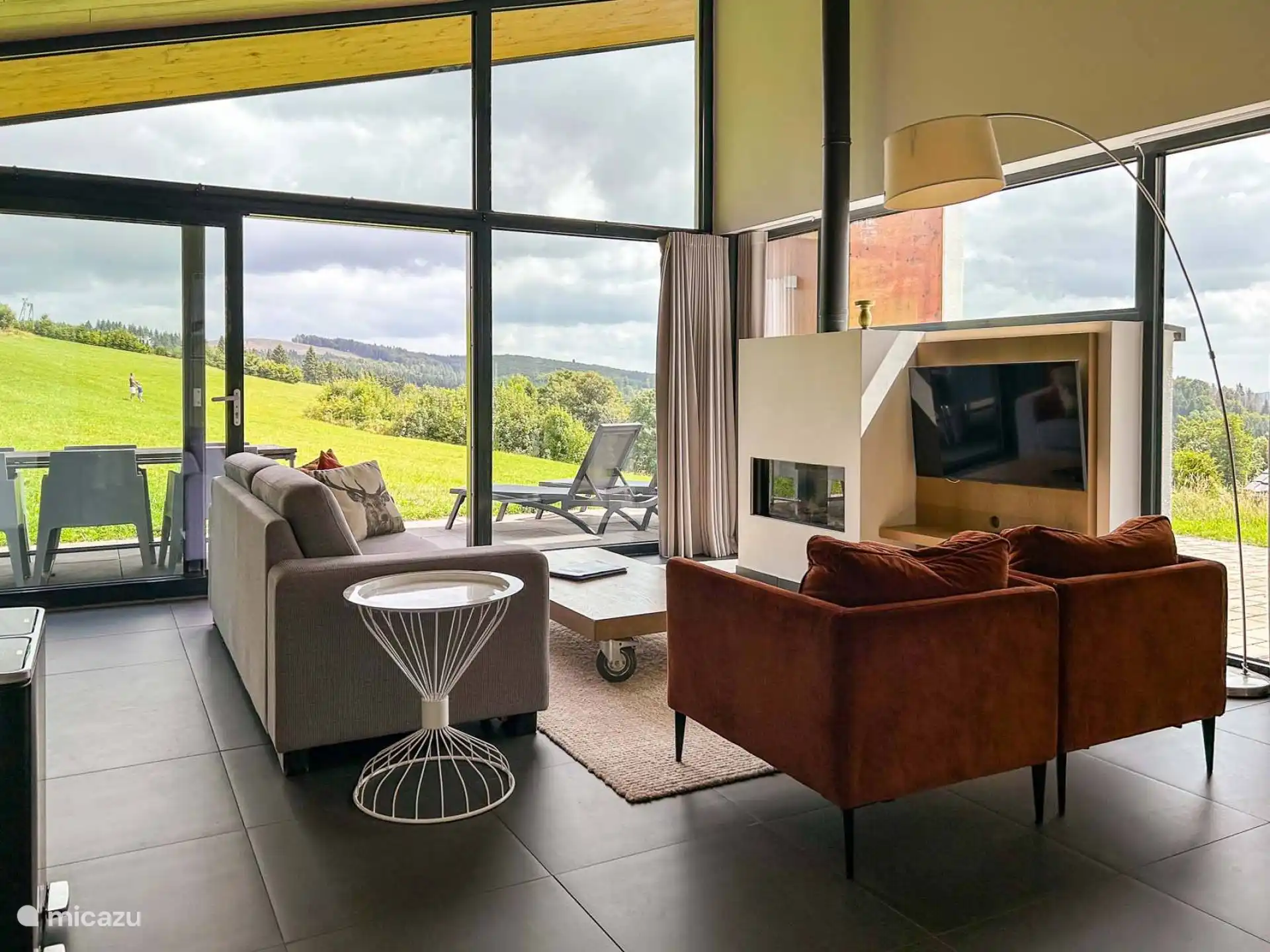 Vue depuis le salon d’une maison de vacances à Winterberg