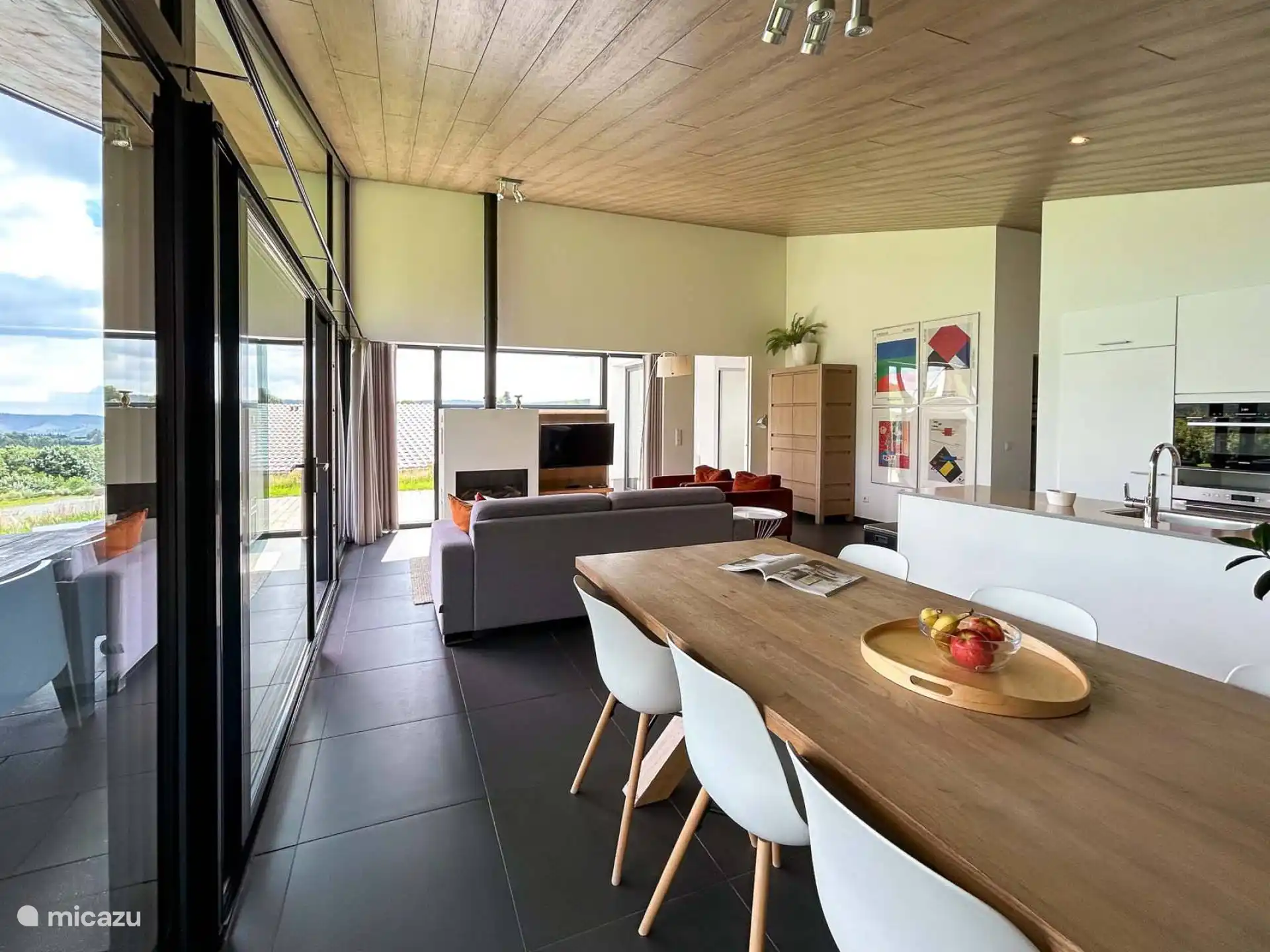 Salon de la maison de vacances à Winterberg avec vue