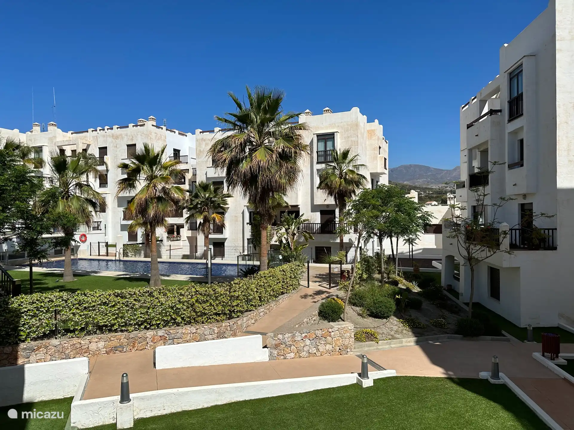 zwembad, binnentuin