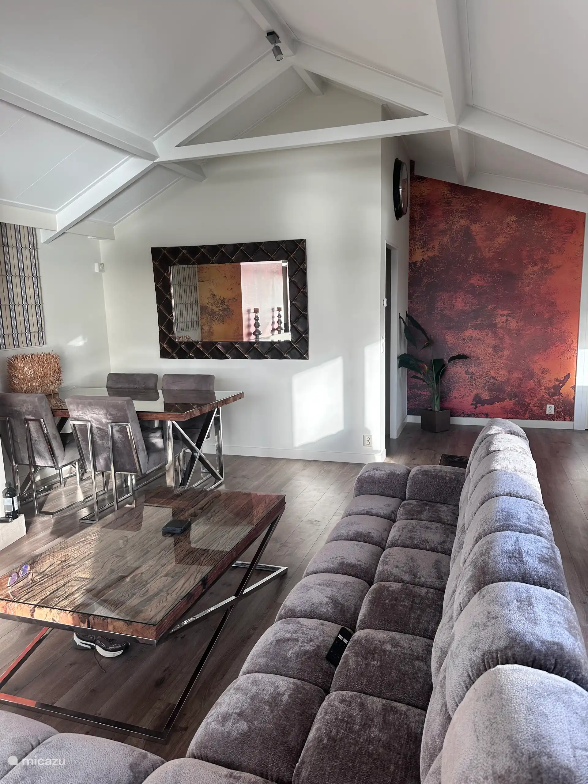 Habitación con comedor